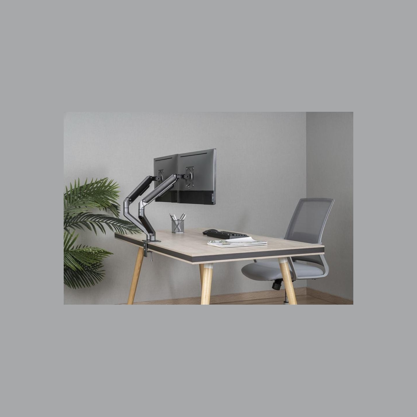 Gembird DISPLAY ACC MOUNTING ARM/17-32" MA-DA2-05 GEMBIRD
