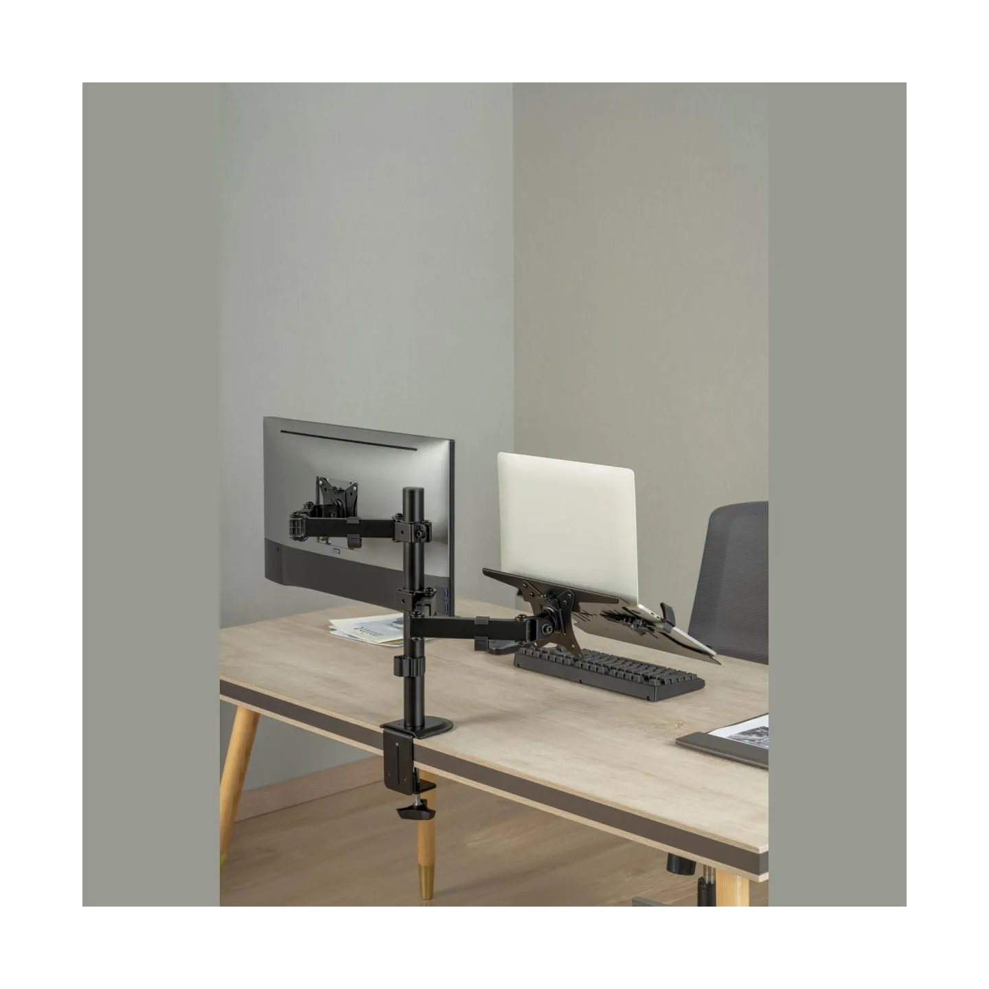 Gembird DISPLAY ACC MOUNTING ARM/NB TRAY MA-DA-03 GEMBIRD