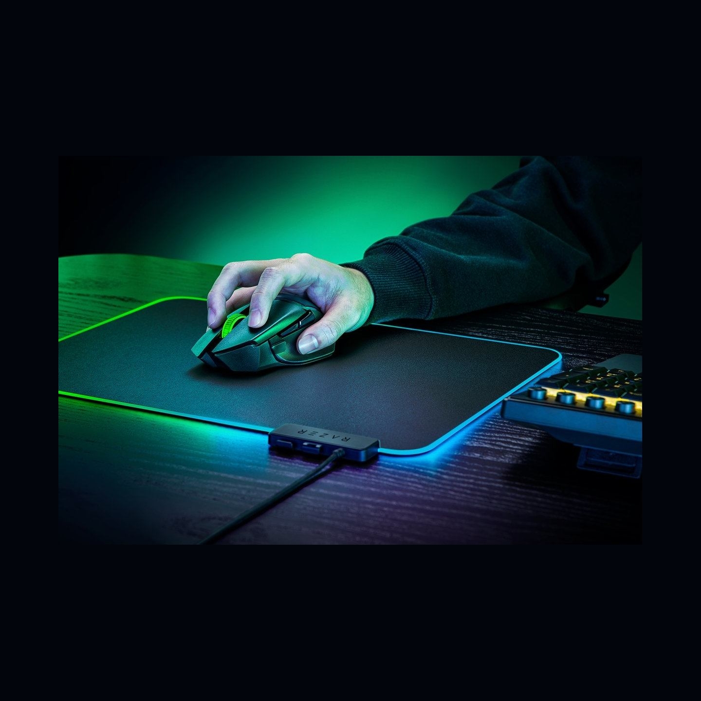 Razer Basilisk V3 X HyperSpeed Wireless Gaming mouse, Bluetooth, Optical 18000 DPI, Black / RZ01-04870100-R3G1