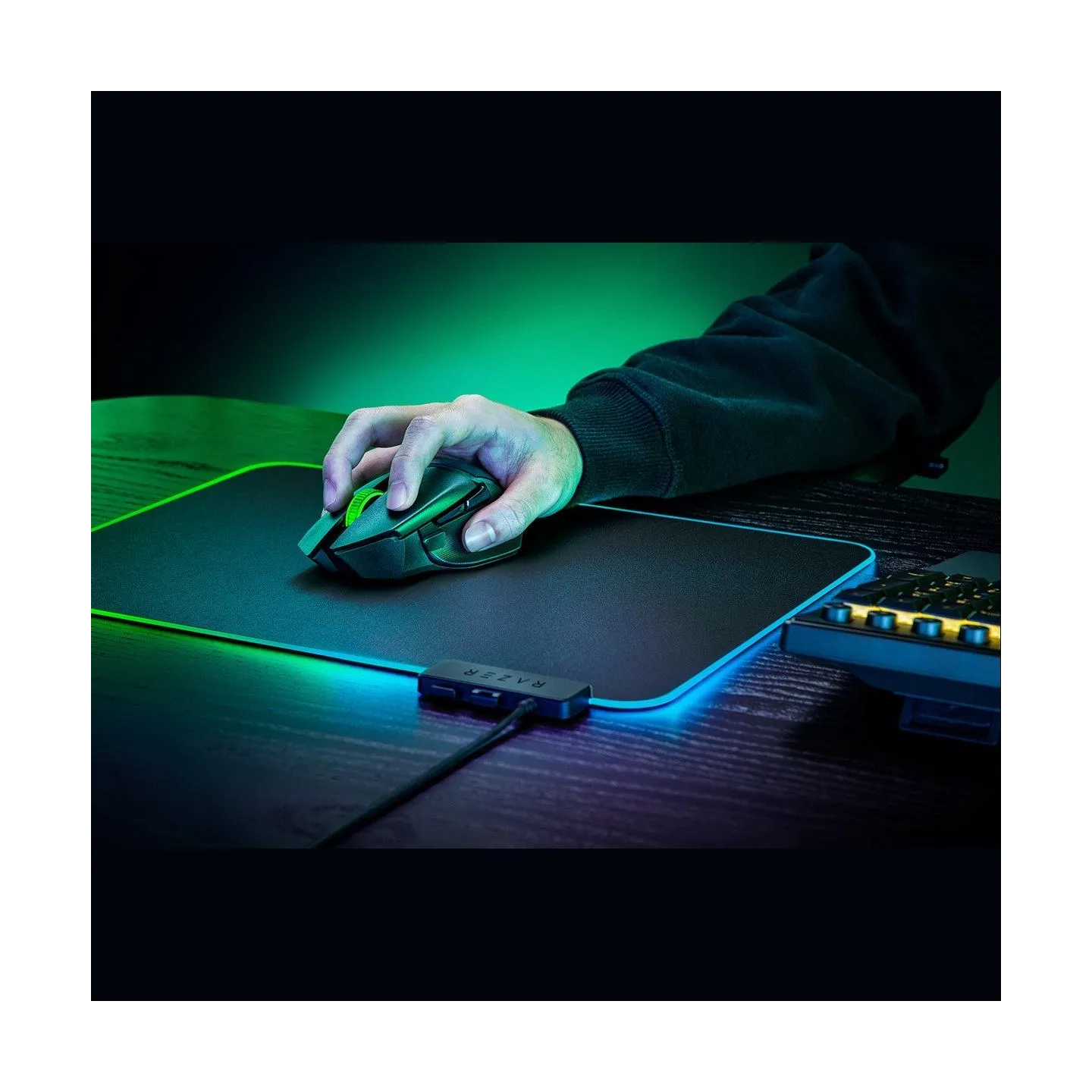 Razer Basilisk V3 X HyperSpeed Wireless Gaming mouse, Bluetooth, Optical 18000 DPI, Black / RZ01-04870100-R3G1