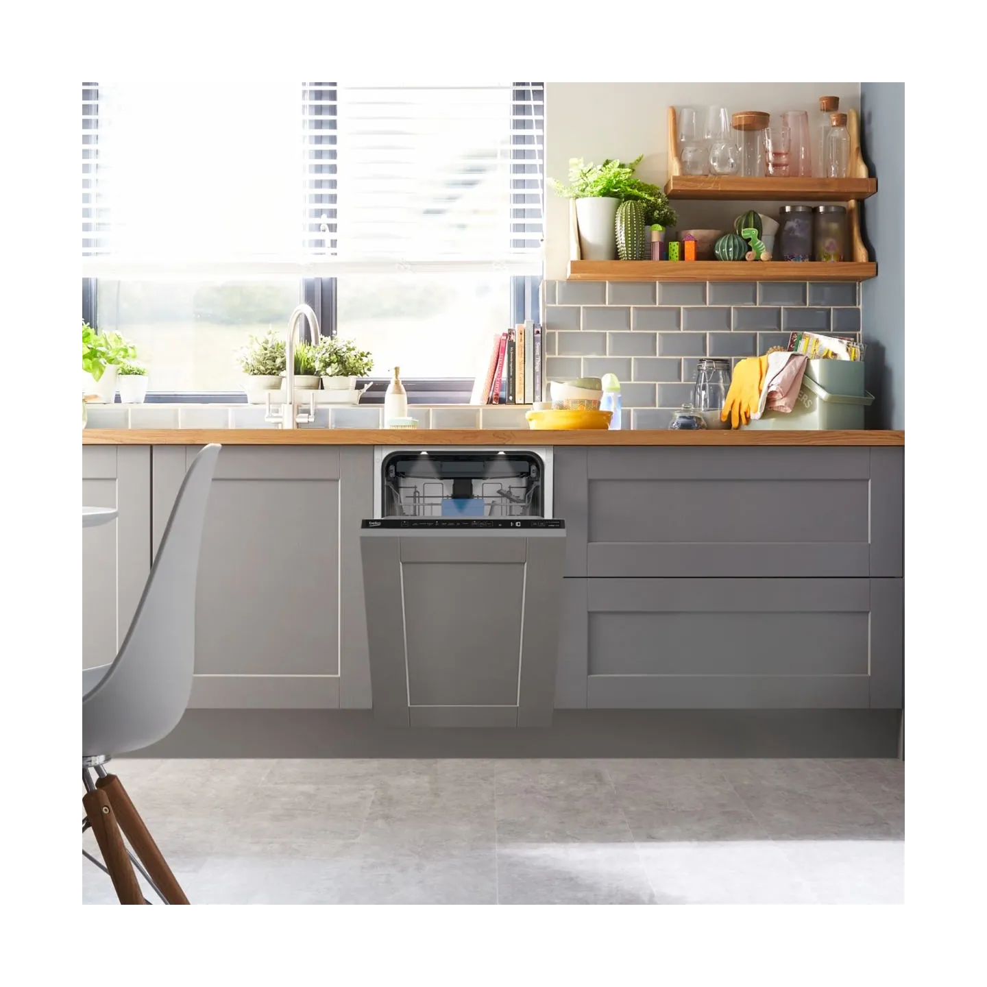 Beko Built-In Dishwasher BDIS38040Q, Energy class C, Width 45 cm, Inverter motor, Third drawer / BDIS38040Q