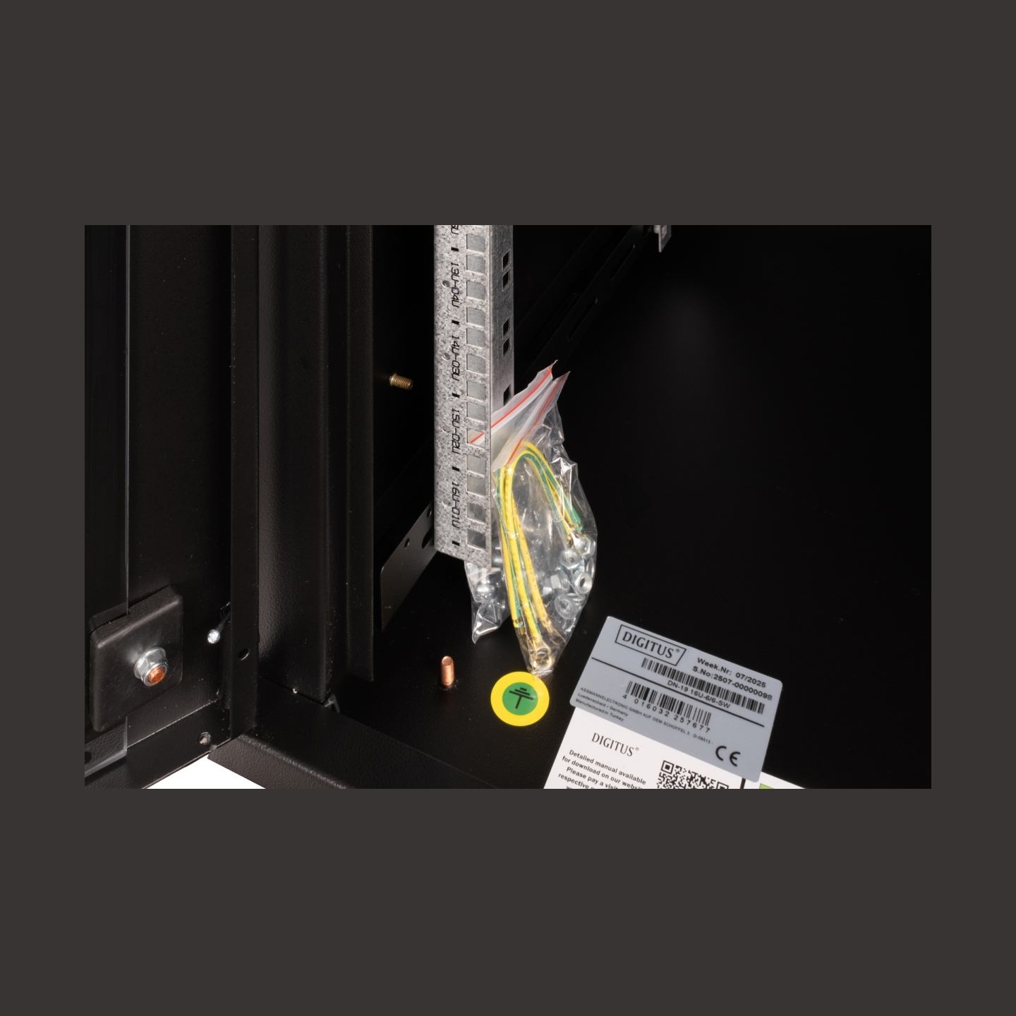 Digitus Wall Mounting Cabinet Unique Series | DN-19 16U-6/6-SW | 82 x 60 x 60 cm | Black