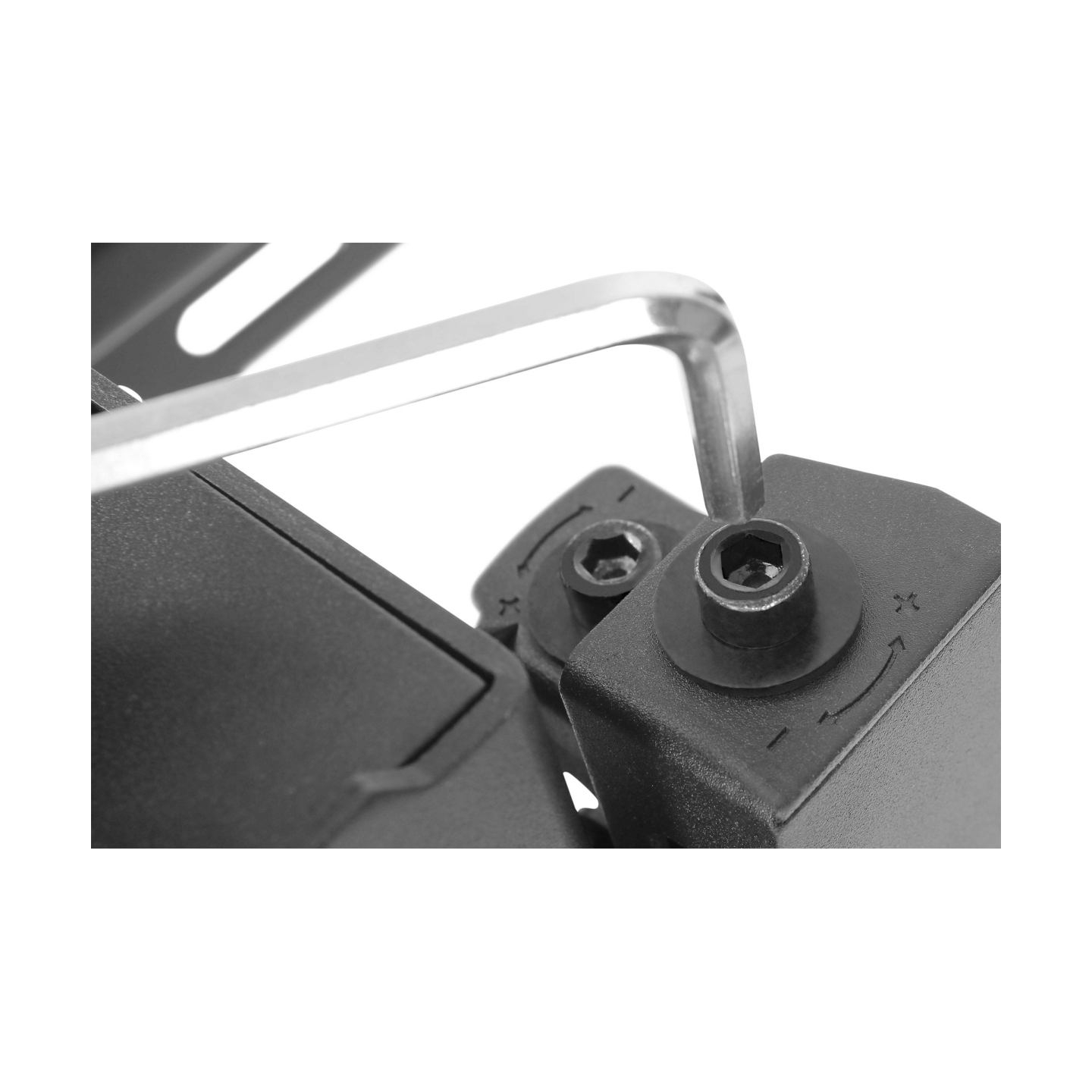 Digitus Wall mount | DA-90446 Pop-Out Video Monitor Mount | Adjustable Height, Tilt | 45-70 " | Maximum weight (capacity) 70 kg 