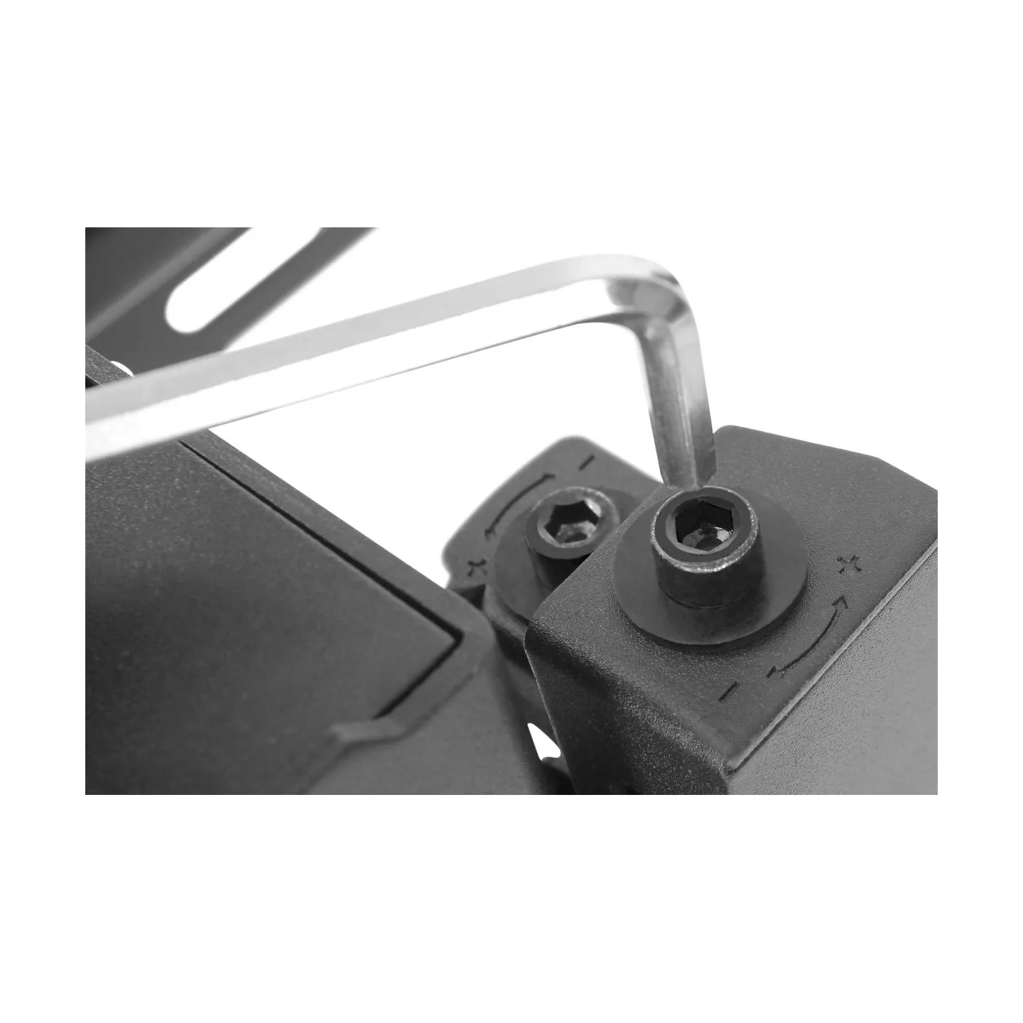 Digitus Wall mount | DA-90446 Pop-Out Video Monitor Mount | Adjustable Height, Tilt | 45-70 " | Maximum weight (capacity) 70 kg 