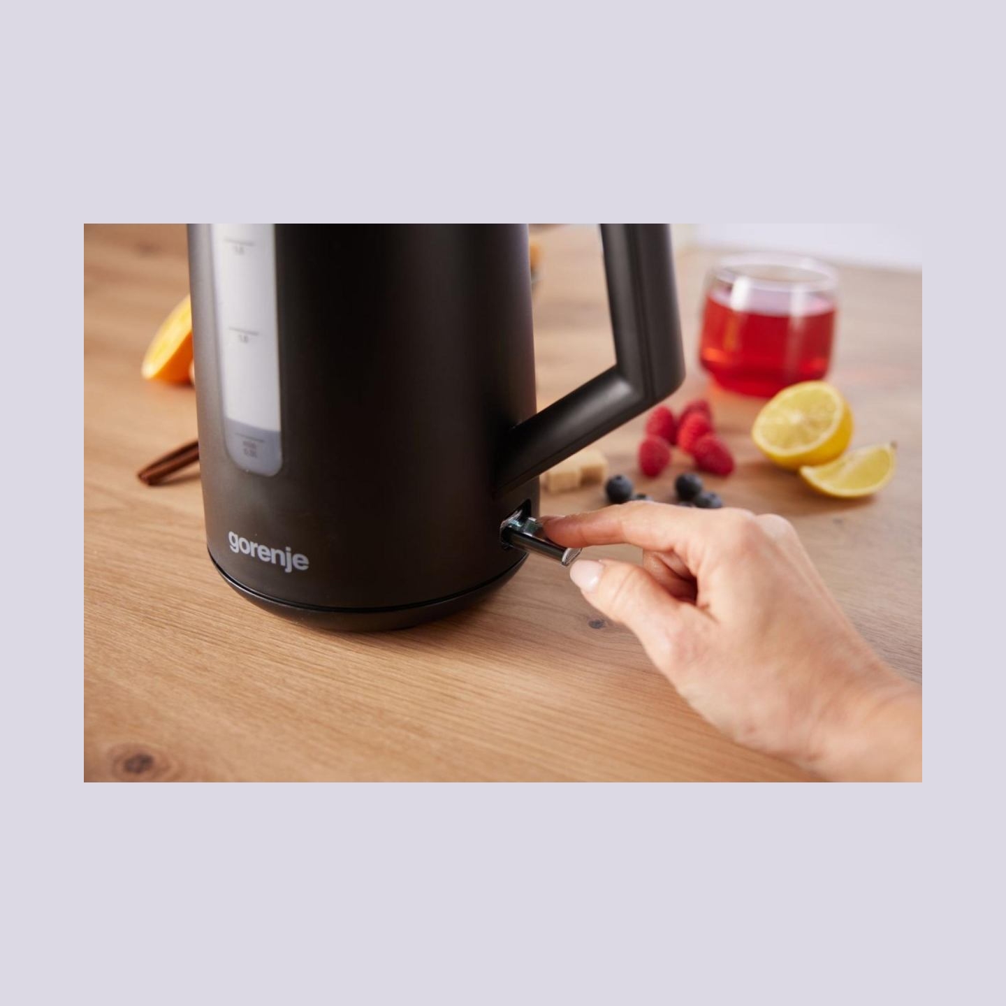 Gorenje K17OPB | Kettle | Electric | 2200 W | 1.7 L | Plastic | 360° rotational base | Black