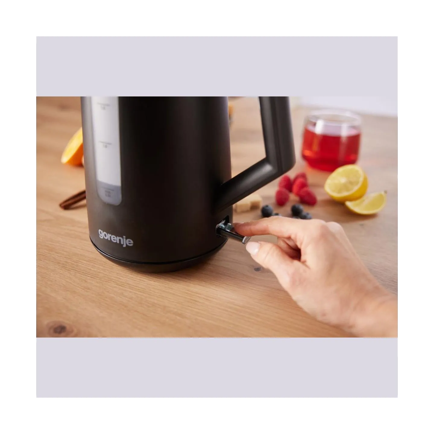 Gorenje K17OPB | Kettle | Electric | 2200 W | 1.7 L | Plastic | 360° rotational base | Black