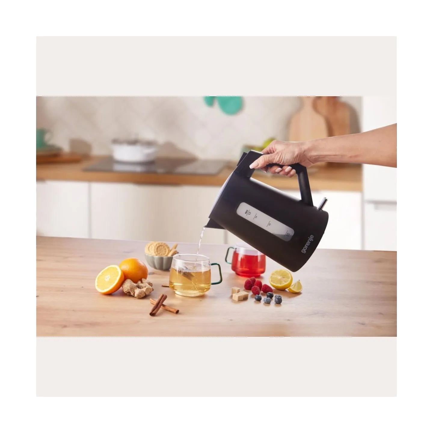 Gorenje K17OPB | Kettle | Electric | 2200 W | 1.7 L | Plastic | 360° rotational base | Black