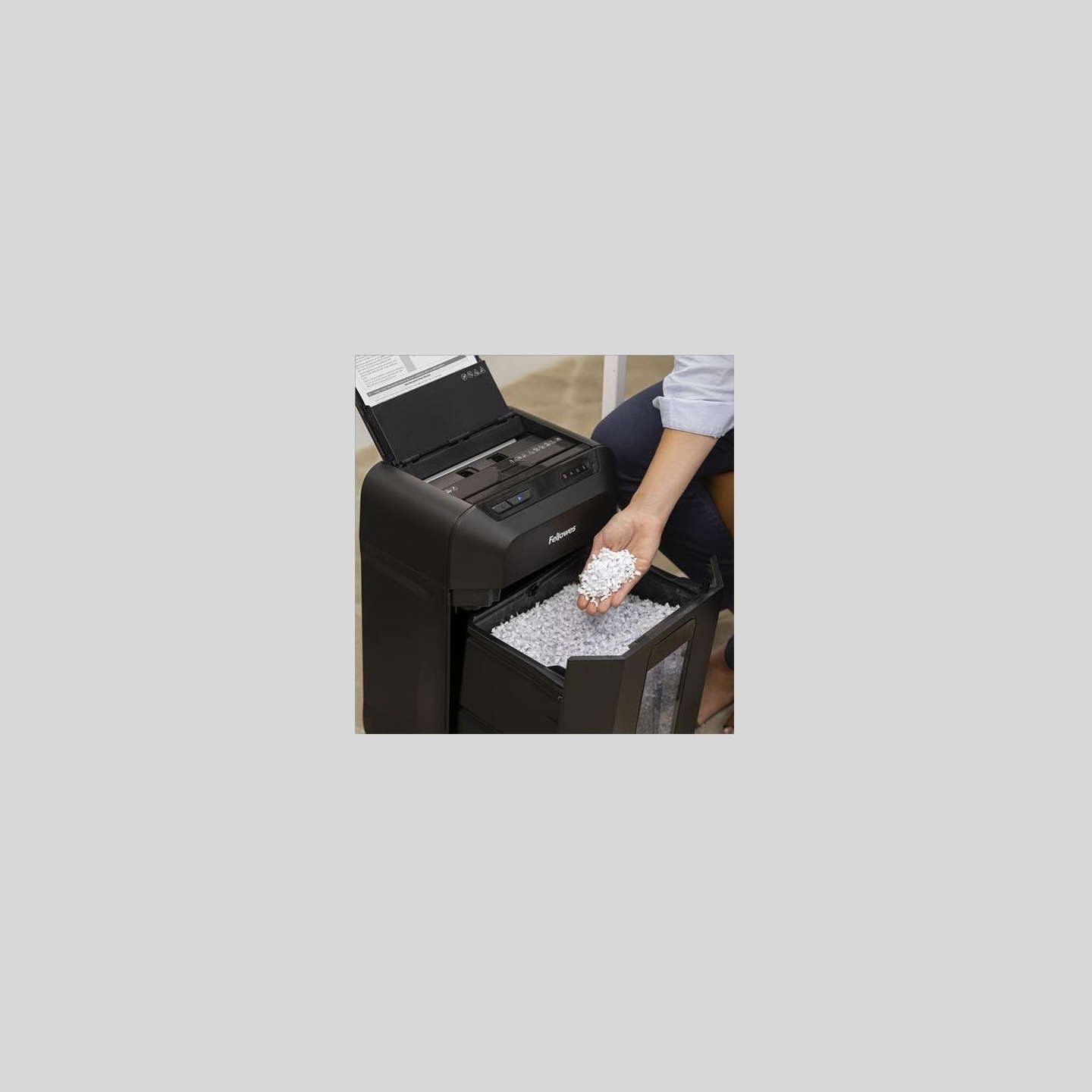 Fellowes Mini-Cut | AutoMAX 80M | Black | 17 L | Paper shredding | Credit cards shredding