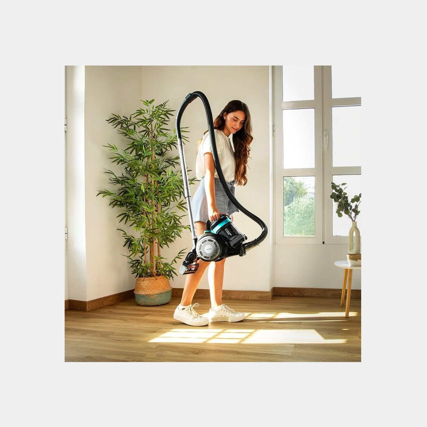 Cecotec Vacuum cleaner | The Conga Rockstar Cyclonic Plus | Bagless | Dust capacity 2 L | Power 800 W | Black