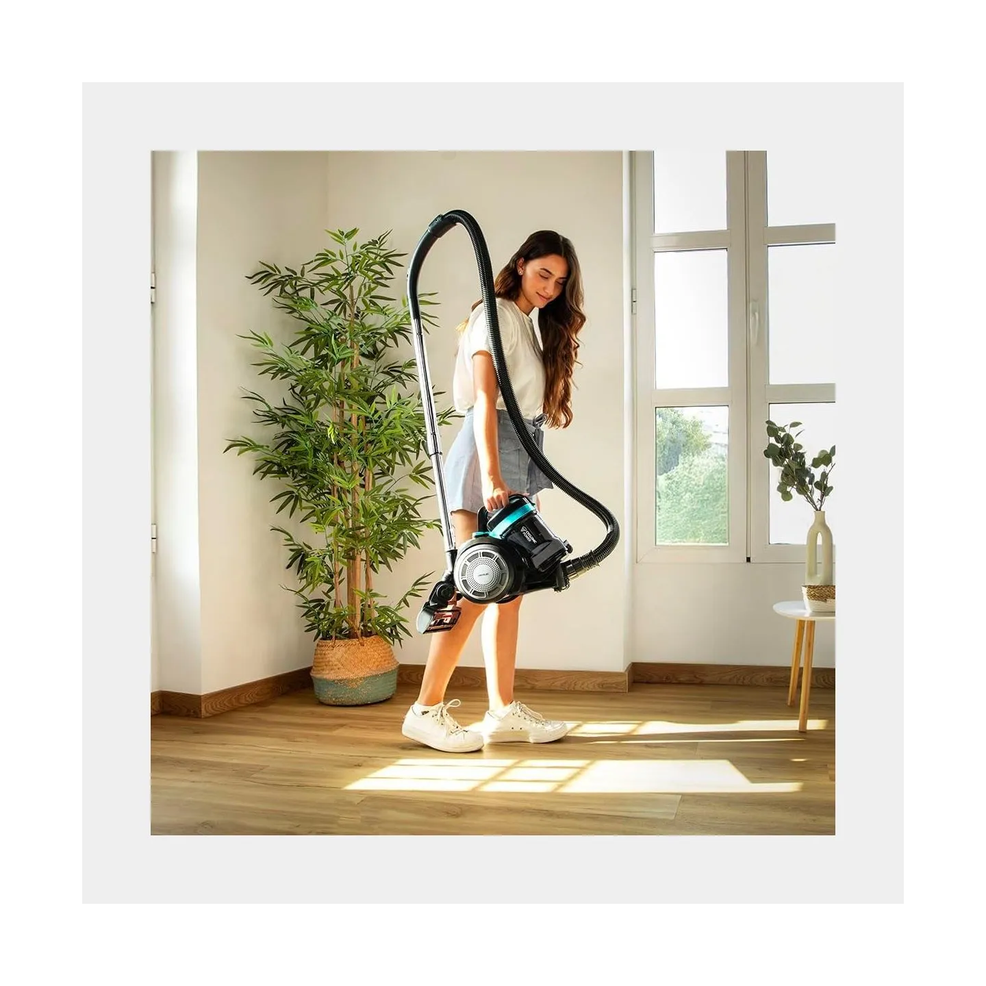 Cecotec Vacuum cleaner | The Conga Rockstar Cyclonic Plus | Bagless | Dust capacity 2 L | Power 800 W | Black