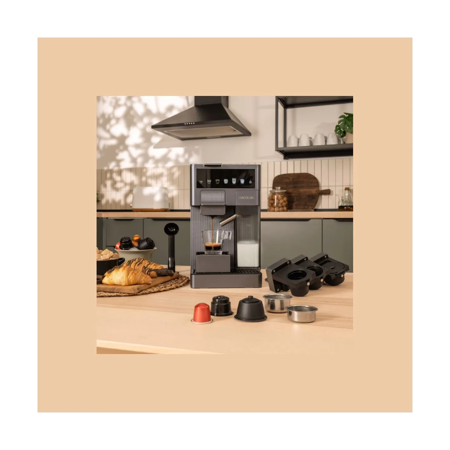 Cecotec Coffee machine | FreeStyle Latte T | Pump pressure 20 bar | Built-in milk frother | Automatic | Grey | 1350 W