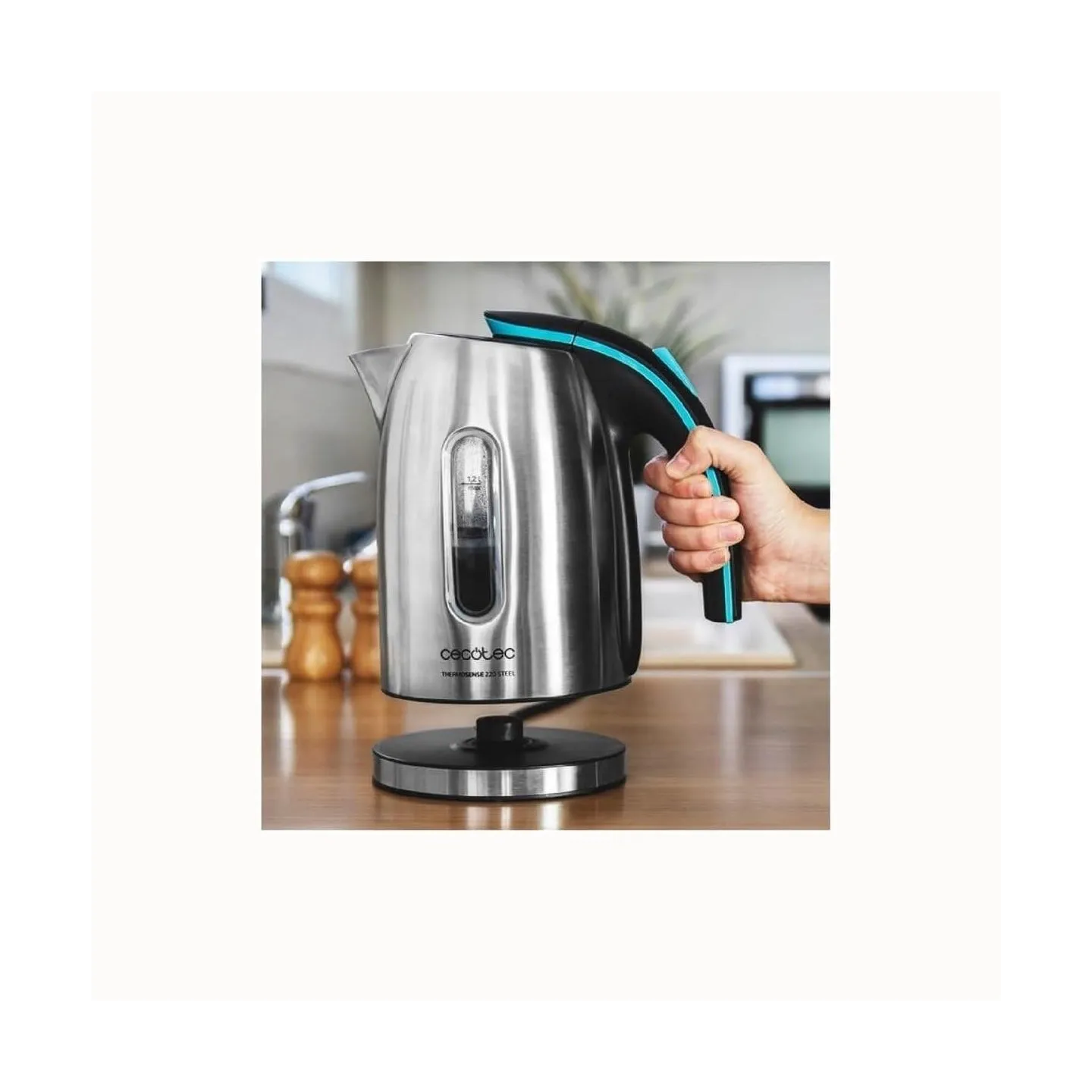 Cecotec Kettle | ThermoSense 220 Steel | Electric | 1630 W | 1.2 L | Stainless Steel | 360° rotational base | Stainless Steel
