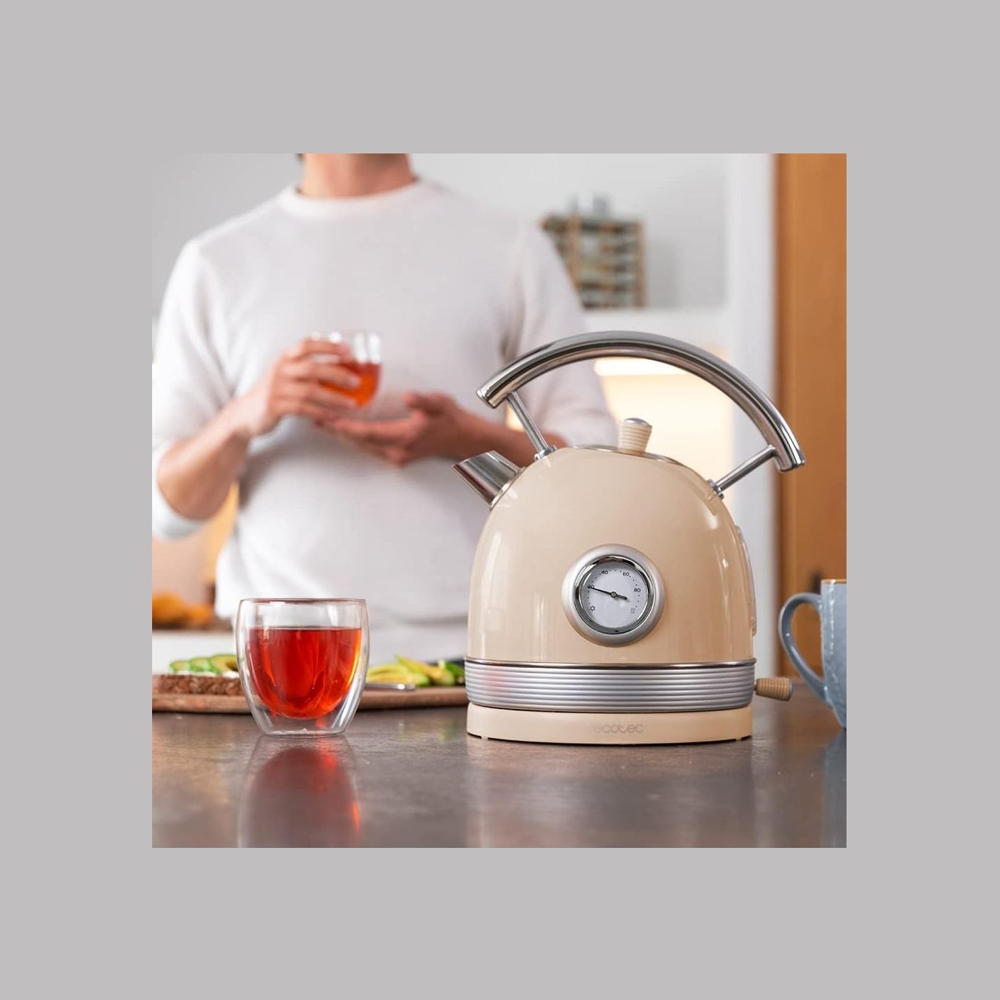 Cecotec Kettle | ThermoSense 420 Vintage | 2200 W | Electric | 1.8 L | Stainless steel | 360° rotational base | Light Beige