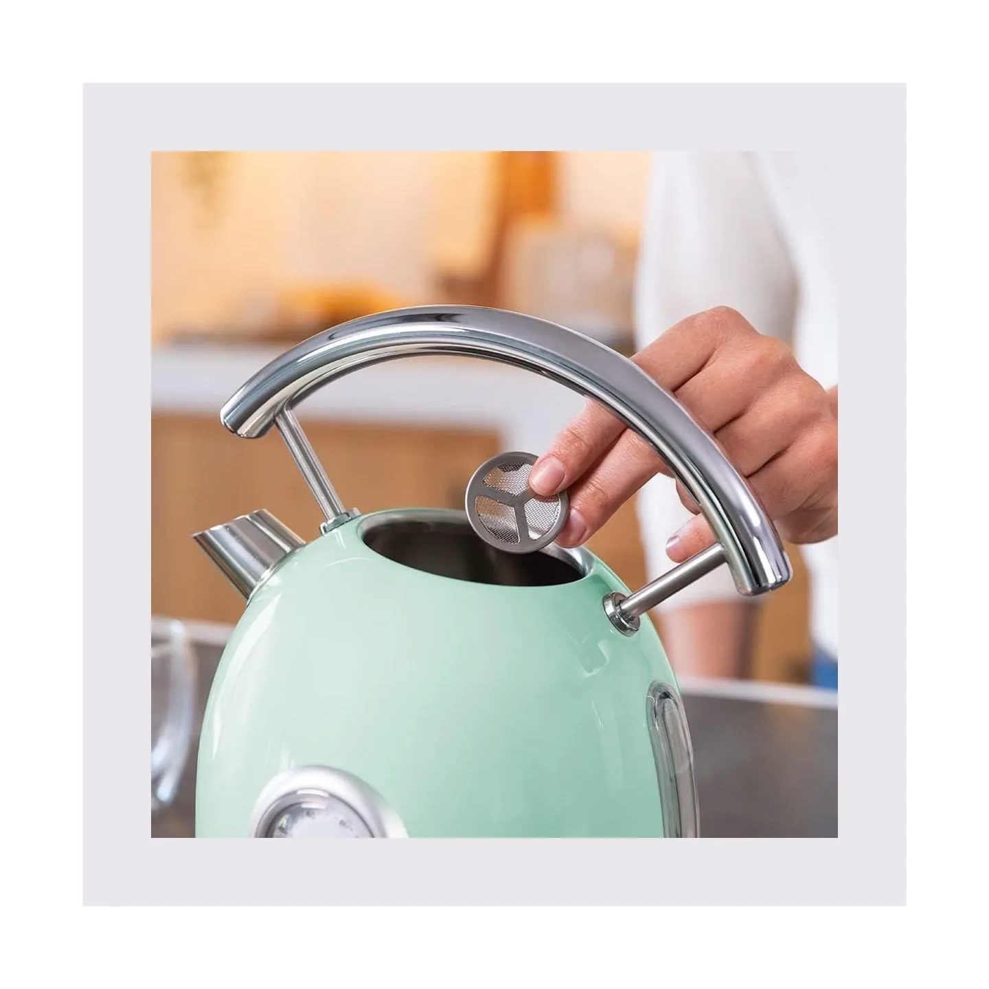 Cecotec Kettle | ThermoSense 420 Vintage | 2200 W | Electric | 1.8 L | Stainless steel | 360° rotational base | Light Green
