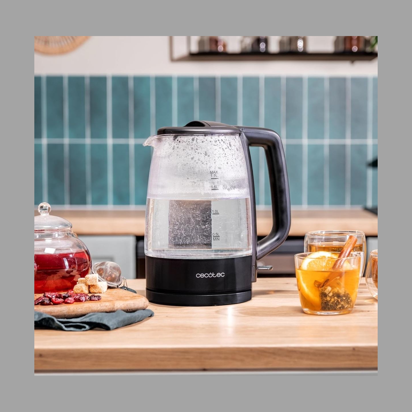 Cecotec Kettle | ThermoSense 320 Clear | 2200 W | Electric | 1.7 L | Glass | 360° rotational base | Black/Transparent