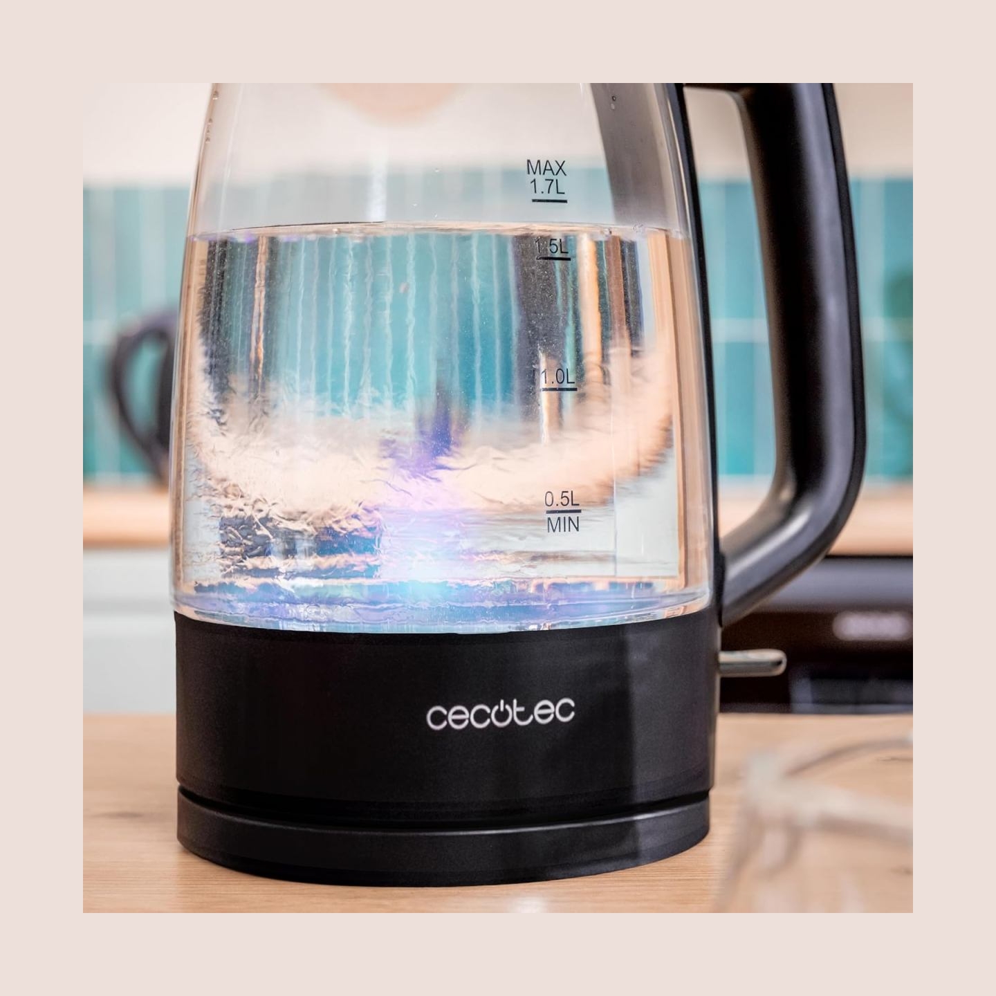Cecotec Kettle | ThermoSense 320 Clear | 2200 W | Electric | 1.7 L | Glass | 360° rotational base | Black/Transparent