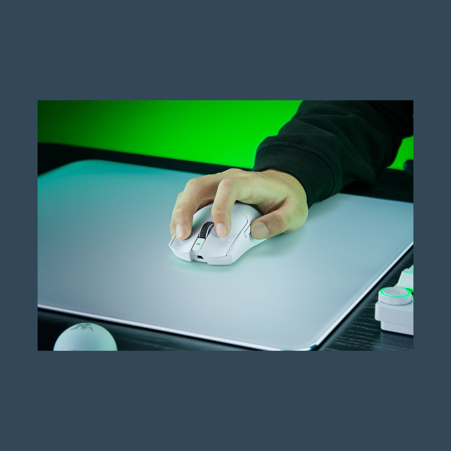 Razer Gaming Mouse | Viper V4 Pro Esports | Wireless | Razer HyperSpeed Wireless Gen-2, Wired | White