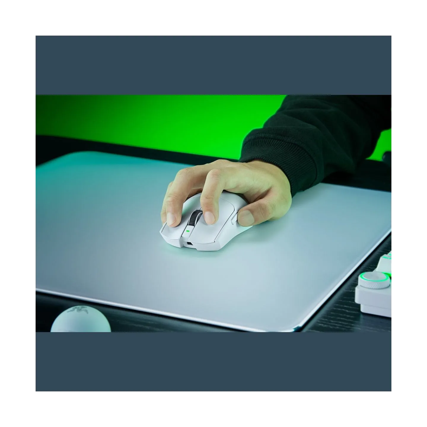 Razer Gaming Mouse | Viper V4 Pro Esports | Wireless | Razer HyperSpeed Wireless Gen-2, Wired | White