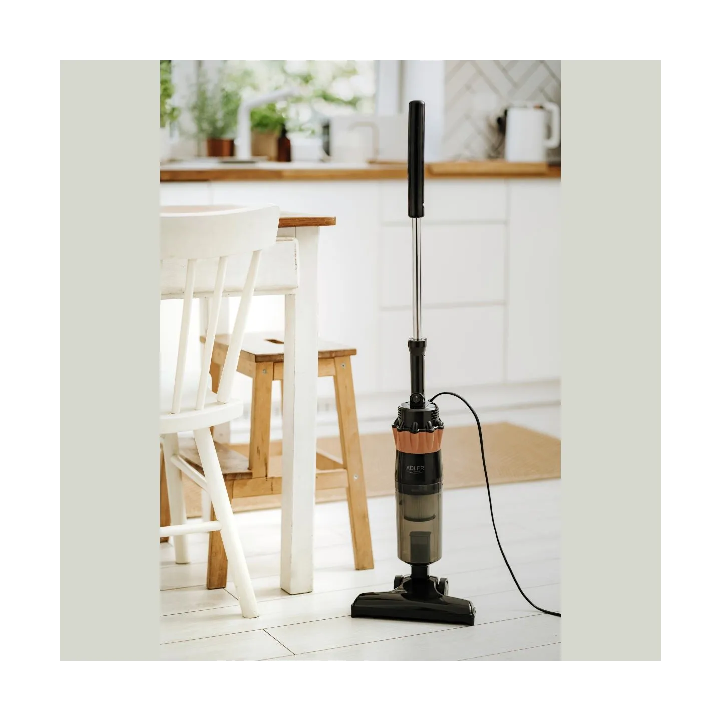 Adler | Vacuum Cleaner | AD 7049 | Corded operating | Handstick/Handheld | 800 W | Black | Warranty 24 month(s)