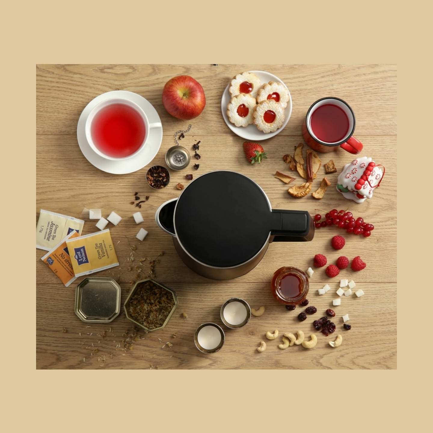 Gorenje | Kettle | K15DWBK | Electric | 2200 W | 1.5 L | Stainless steel | 360° rotational base | Black