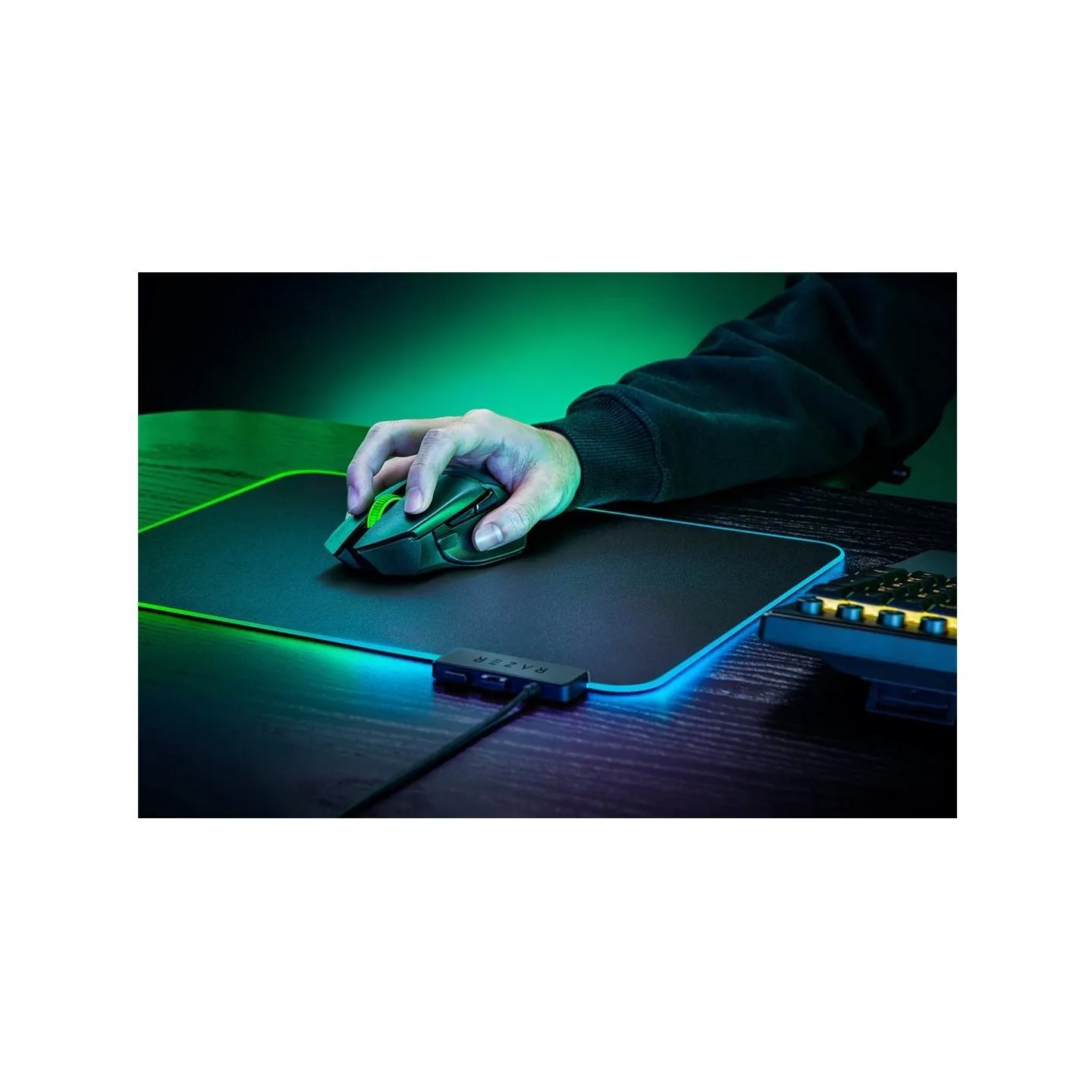 Razer Gaming Mouse | Basilisk V3 X HyperSpeed | Wireless | Bluetooth | White