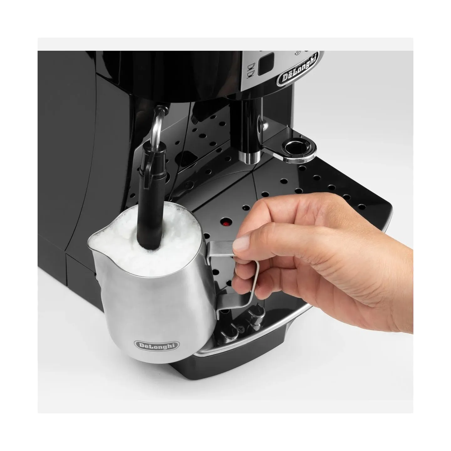 Delonghi ECAM22.112.B Fully-automatic espresso, cappuccino machine / ECAM22.112.B