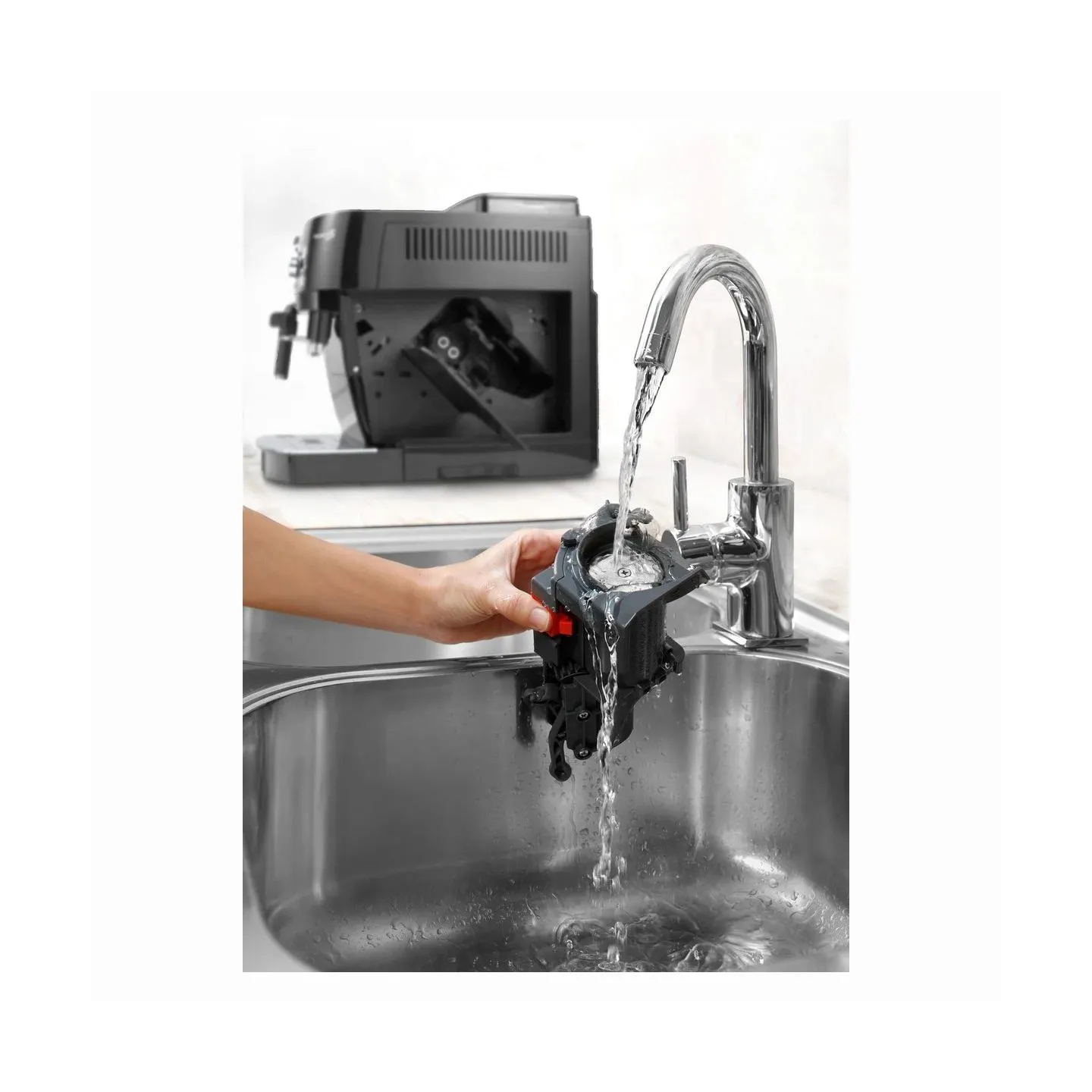 Delonghi ECAM22.112.B Fully-automatic espresso, cappuccino machine / ECAM22.112.B