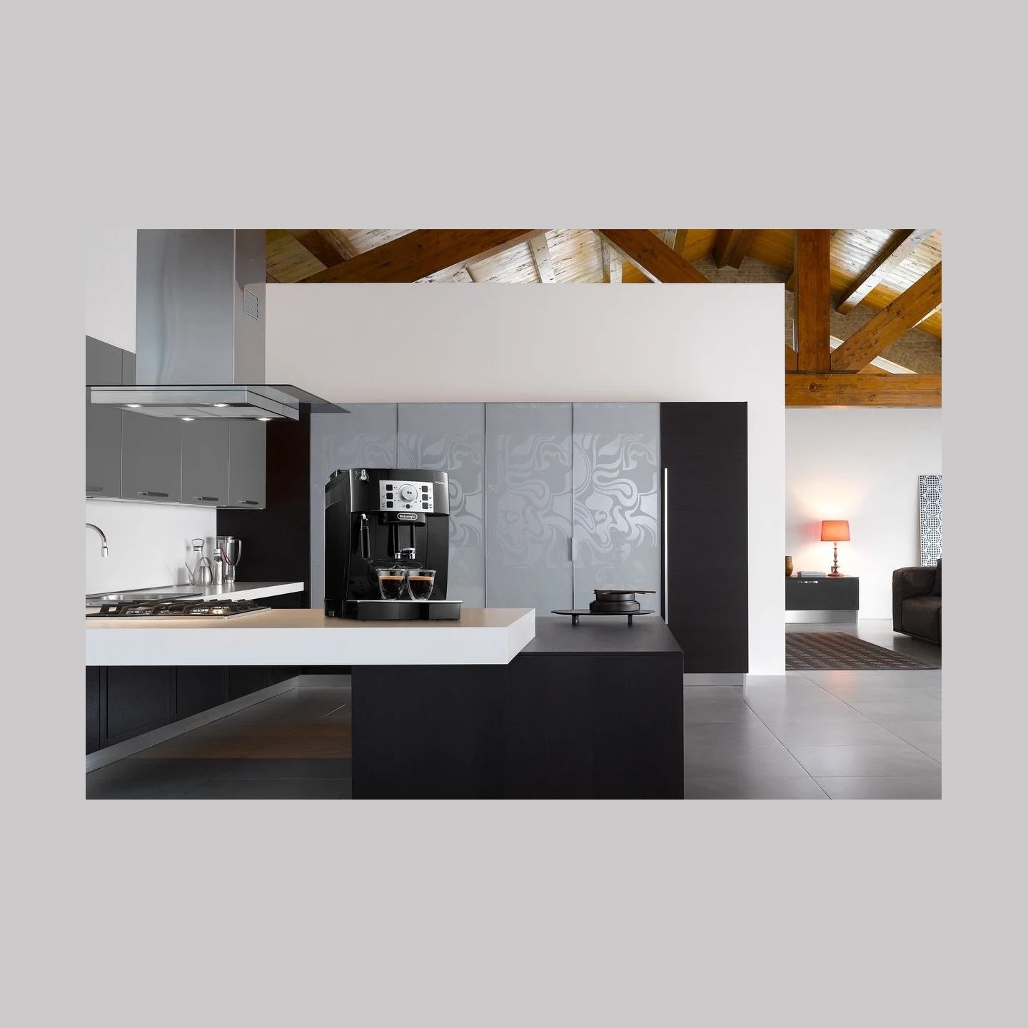 Delonghi ECAM22.112.B Fully-automatic espresso, cappuccino machine / ECAM22.112.B