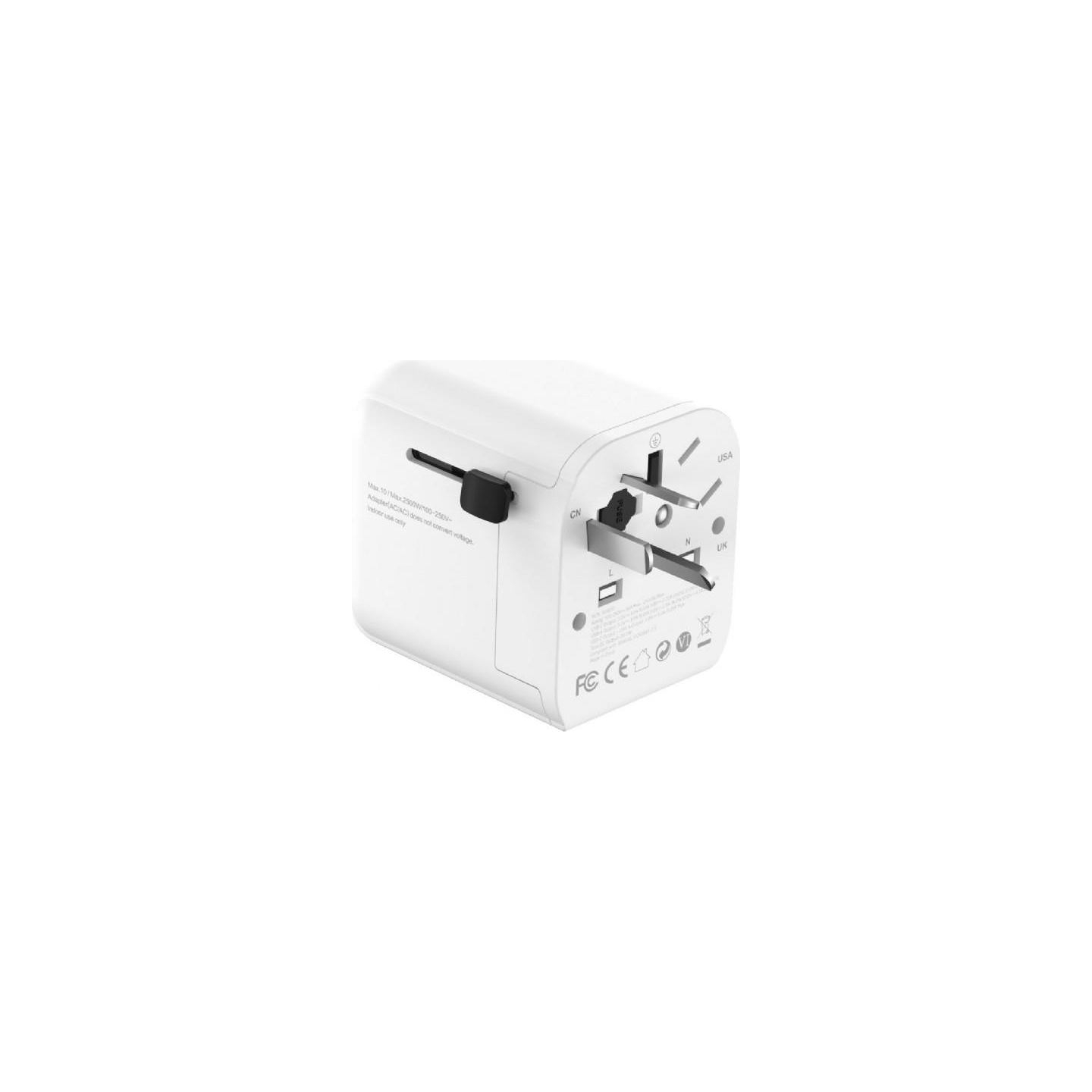 Gembird Grounded universal travel power adapter, 20 W | TPA-EU1A1C20-01-W