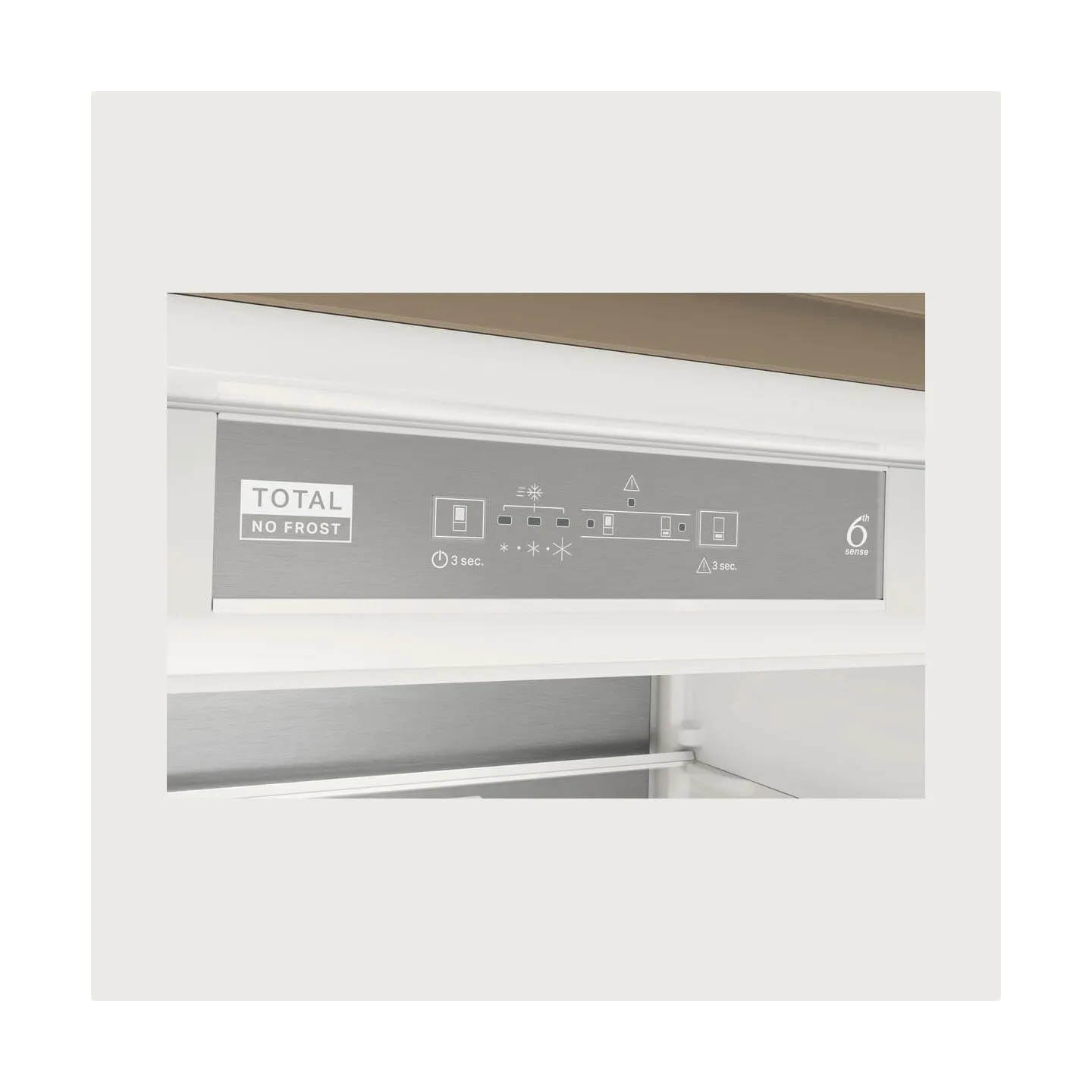 Whirlpool   Built-In Refrigerator WH SP70 T121, Width 69 cm, Height 193,5 cm, Energy class E, No frost / WHSP70T121