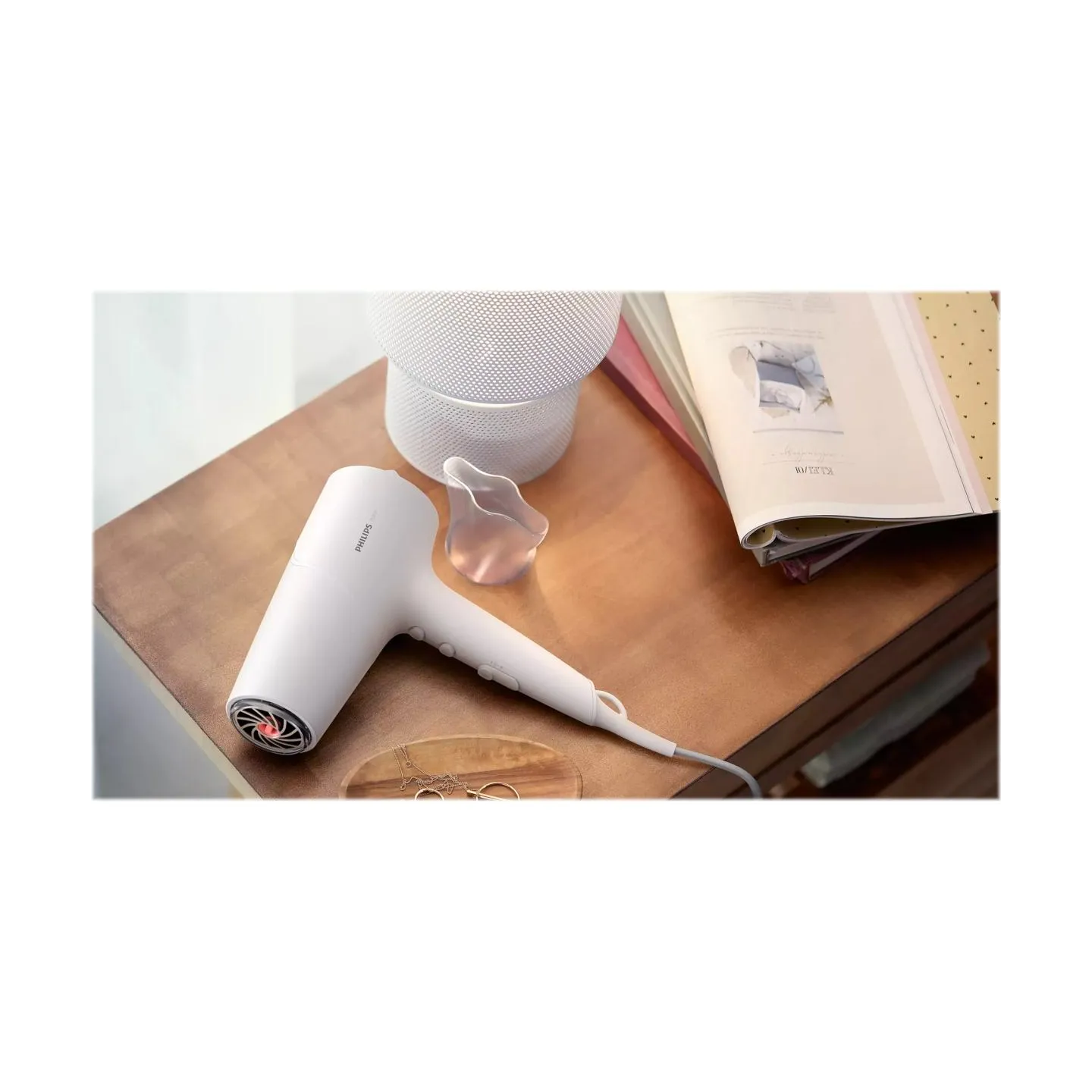 Philips 5000 Series hair dryer BHD500/00, 2100 W, ThermoShield technology, 2x ionic care,  3 heat & 2 speed settings / BHD500/00
