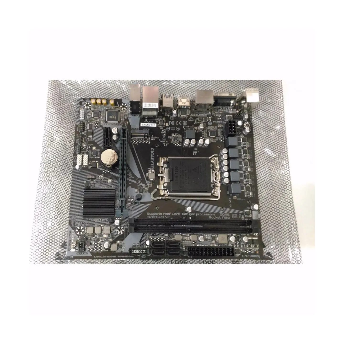 Gigabyte H610M S2H V2 1.0 | Processor family Intel | Processor socket LGA1700 | DDR5 DIMM | Supported hard disk drive interfaces