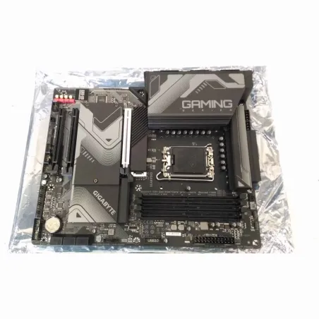 Gigabyte | Z790 GAMING X AX 1.0 M/B | Processor family Intel | Processor socket  LGA1700 | DDR5 DIMM | Memory slots 4 | Supporte