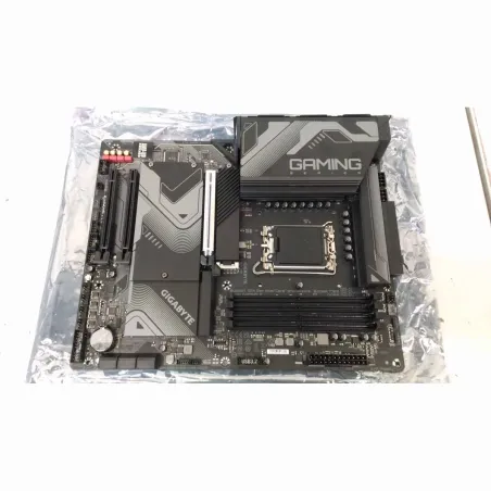 Gigabyte Z790 GAMING X 1.0 M/B | Processor family Intel | Processor socket  LGA1700 | DDR5 DIMM | Memory slots 4 | Supported har
