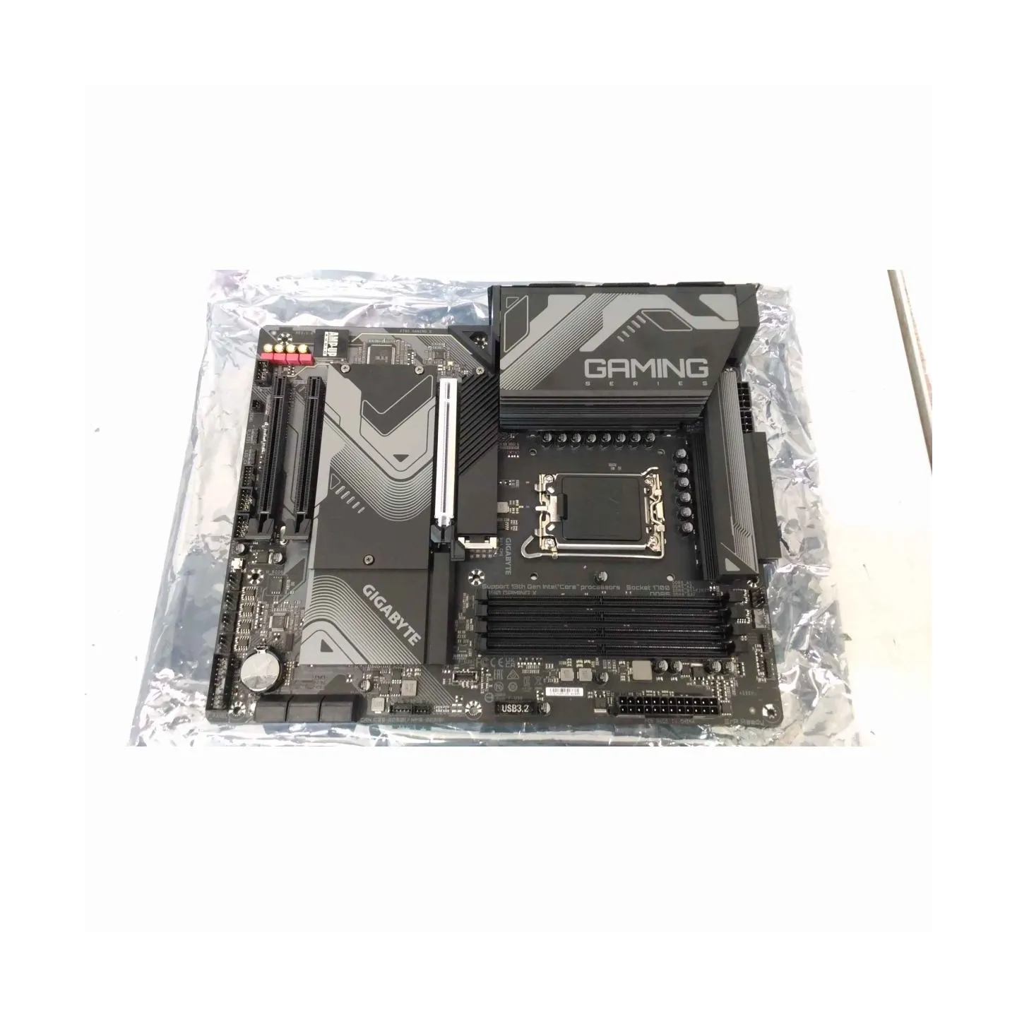 Gigabyte Z790 GAMING X 1.0 M/B | Processor family Intel | Processor socket  LGA1700 | DDR5 DIMM | Memory slots 4 | Supported har