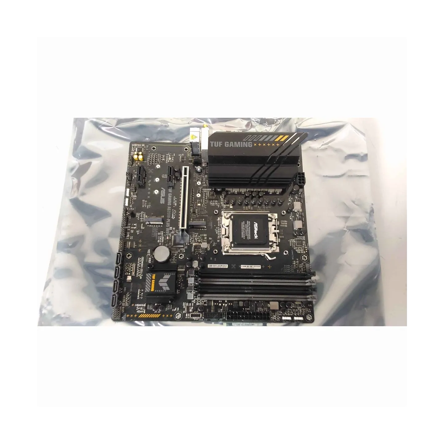 Asus TUF GAMING A620M-PLUS WIFI | Processor family AMD | Processor socket AM5 | DDR5 DIMM | Memory slots 4 | Supported hard disk