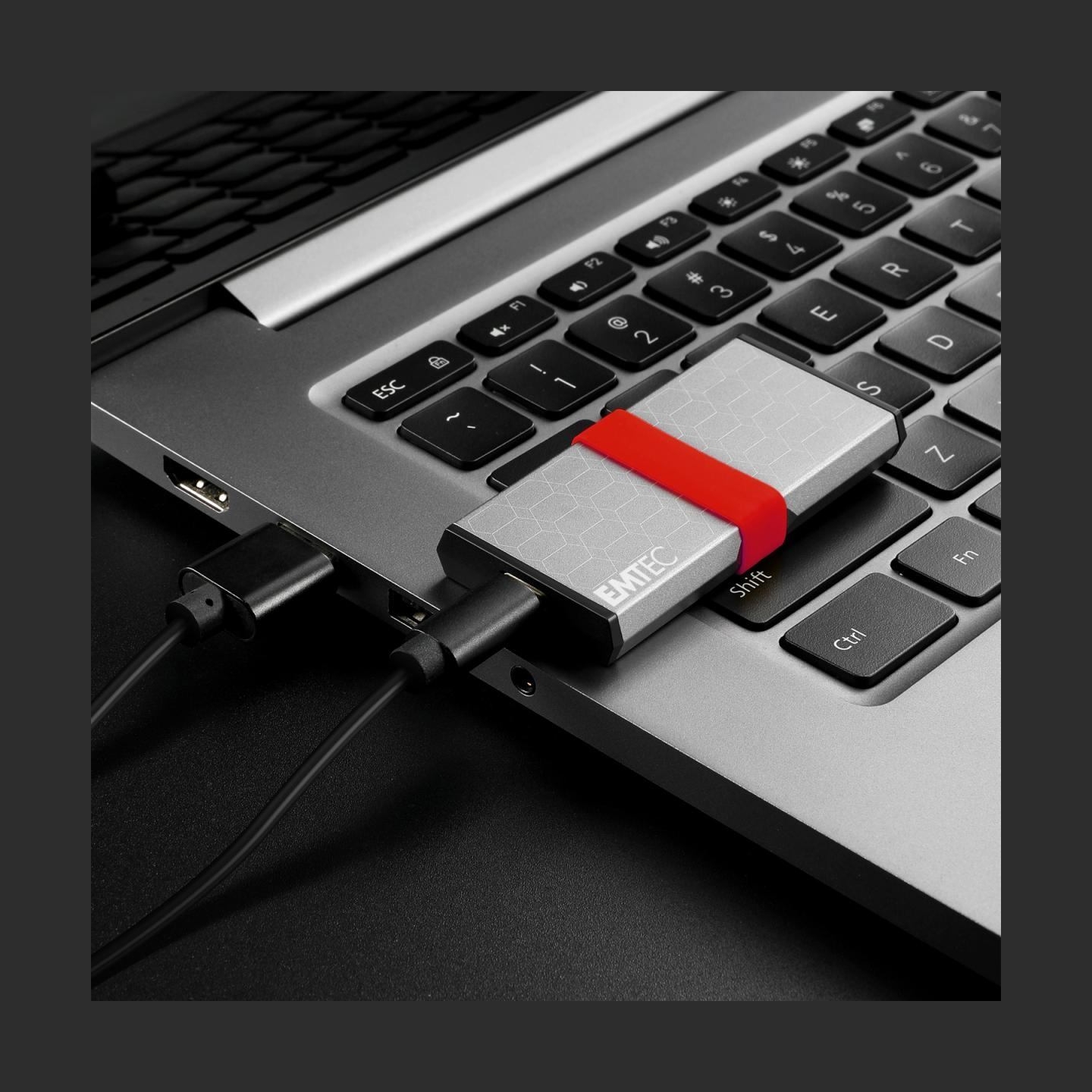 Emtec SSD 3D NAND/USB-C 3.2Gen2 X205 512GB Mini Portable SSD