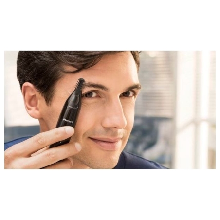 Philips Nose & ear trimmer NT1650/16 100% waterproof, Dual-sided protective guard system, Rotating switch, AA-battery included /