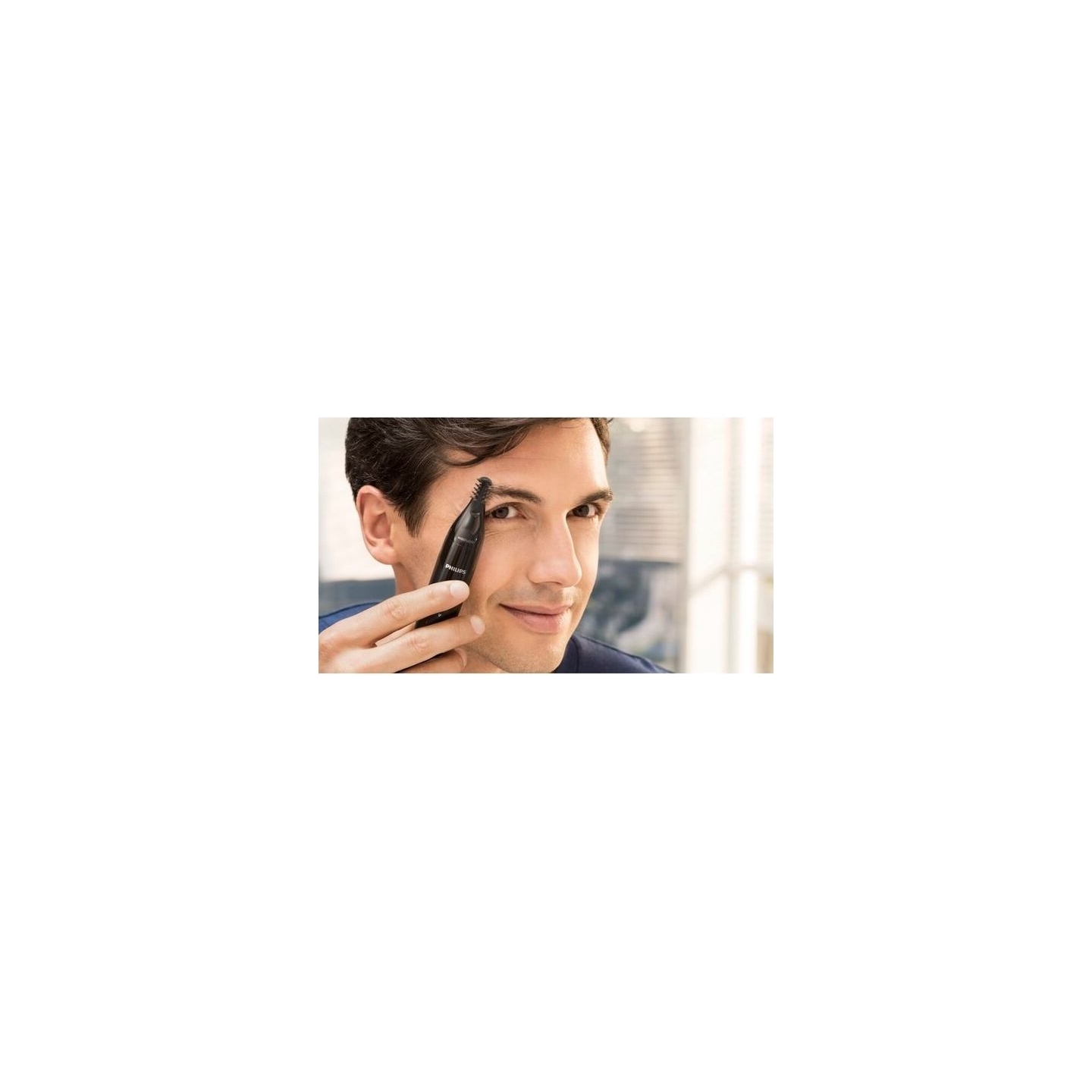 Philips Nose & ear trimmer NT1650/16 100% waterproof, Dual-sided protective guard system, Rotating switch, AA-battery included /