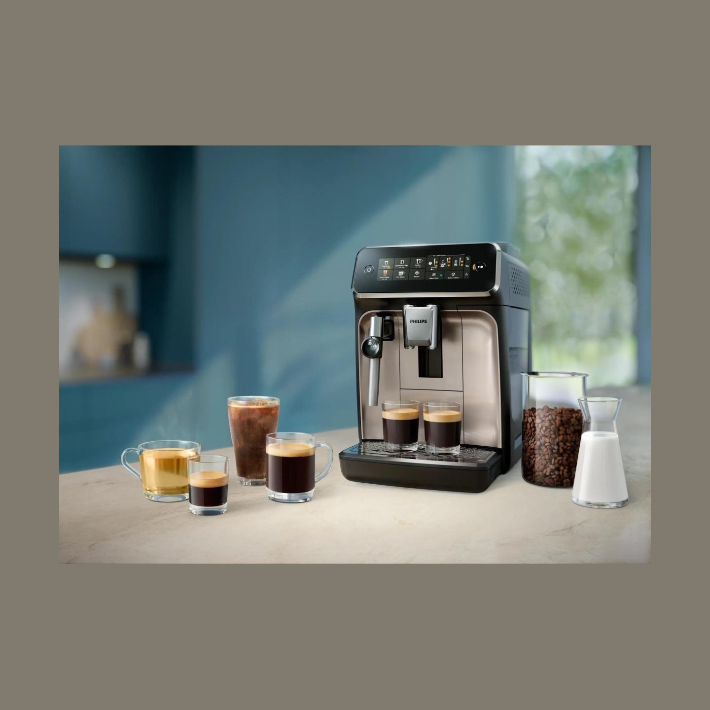 Philips Coffee Maker | EP3329/70 Series 3300 | Pump pressure 15 bar | Built-in milk frother | Fully Automatic | 1500 W | Black