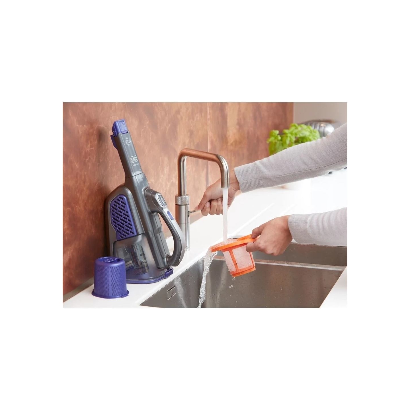 Black & Decker Vacuum Cleaner | BHHV520BFP-QW | Cordless operating | 18 V | Black/Purple