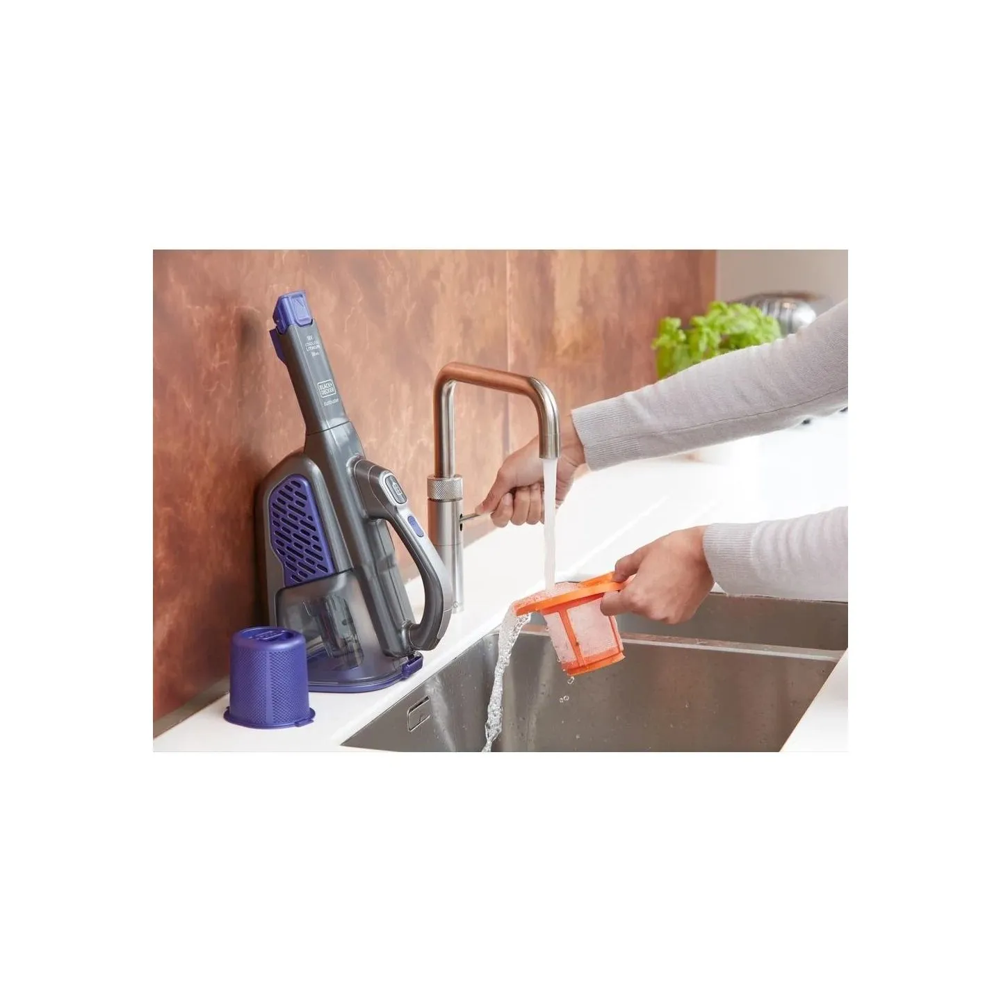 Black & Decker Vacuum Cleaner | BHHV520BFP-QW | Cordless operating | 18 V | Black/Purple