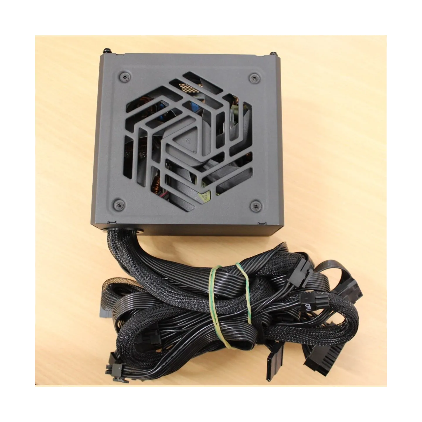 FSP | FSP Power Supply | VITA-750GD | 750 W | USED, WITHOUT ORIGINAL PACKAGING, MANUAL AND ACCESSORIES