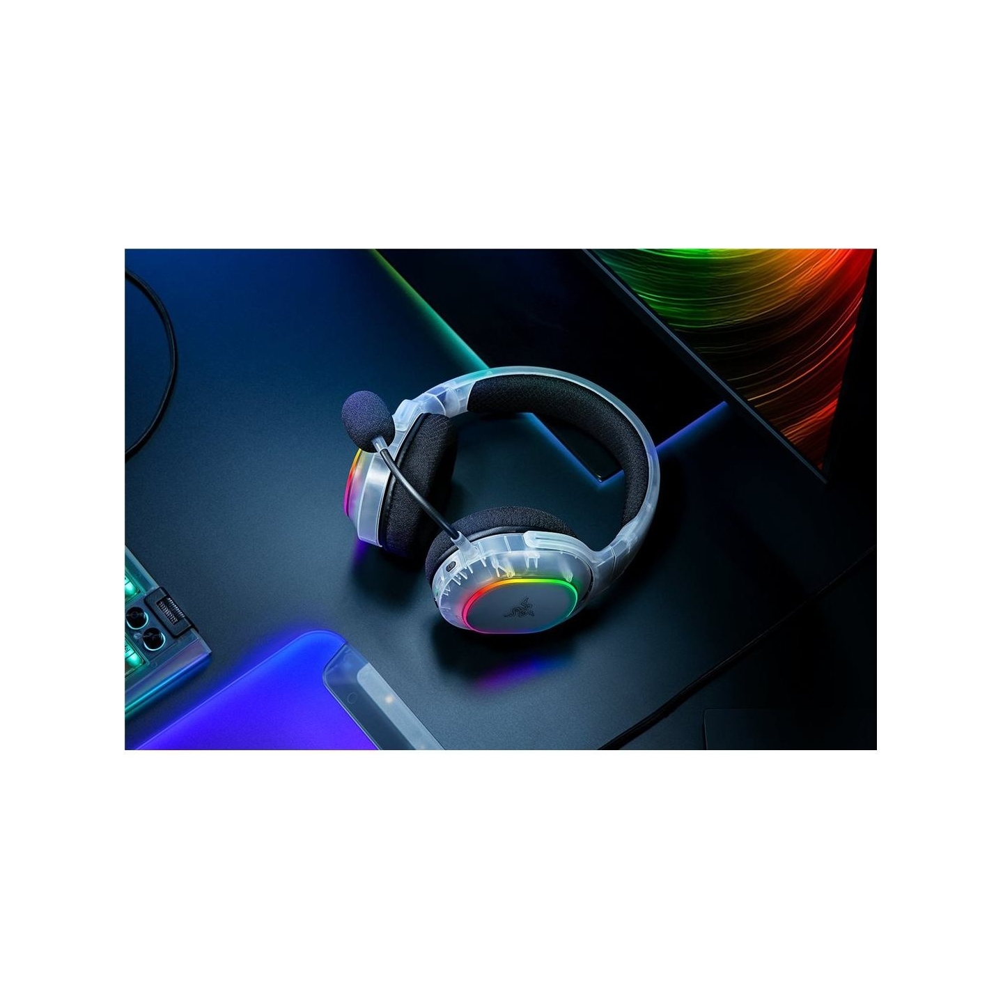 Razer Multi-Platform Gaming Headset | Barracuda X Chroma | Bluetooth | Over-Ear | Microphone | Phantom White Edition | Wireless