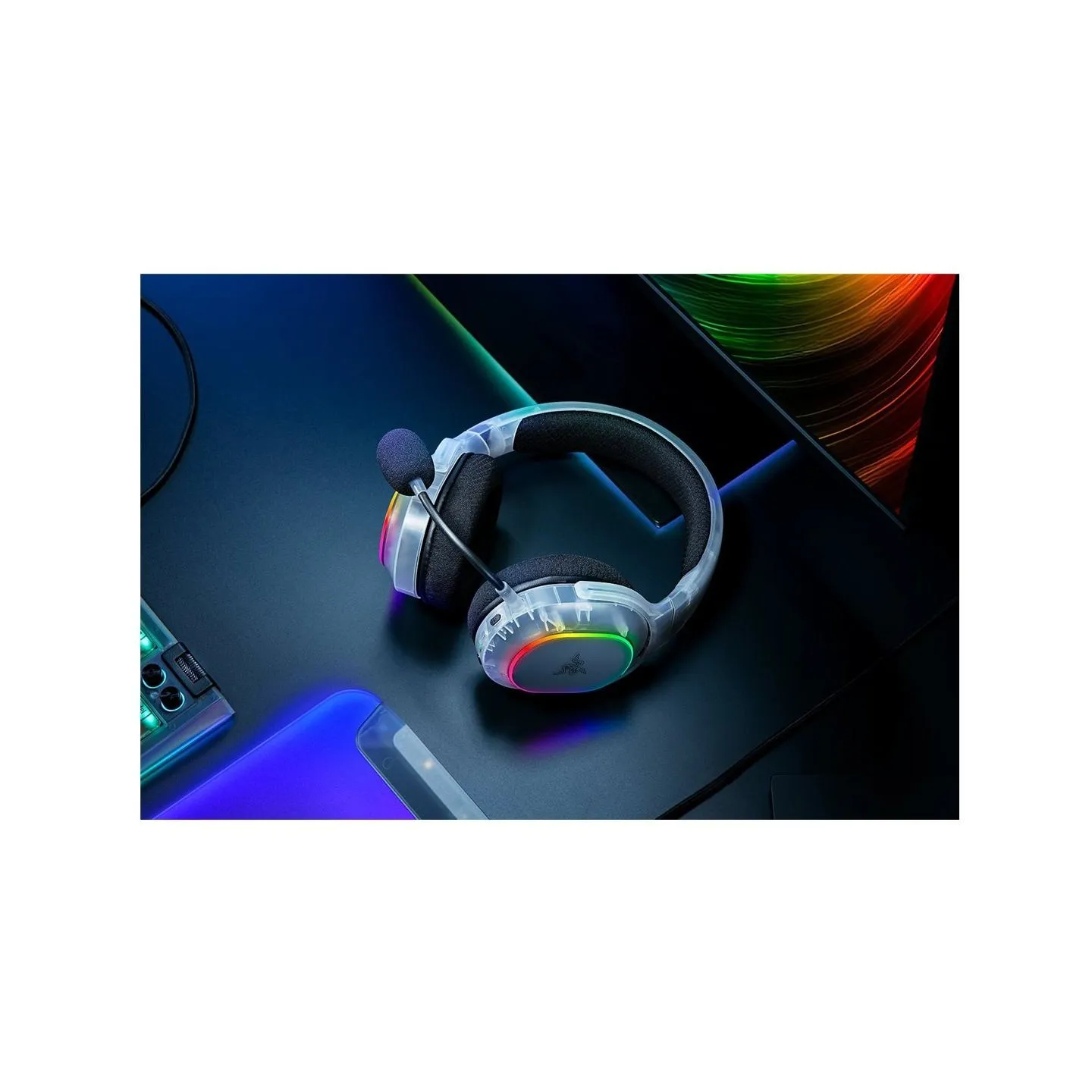 Razer Multi-Platform Gaming Headset | Barracuda X Chroma | Bluetooth | Over-Ear | Microphone | Phantom White Edition | Wireless