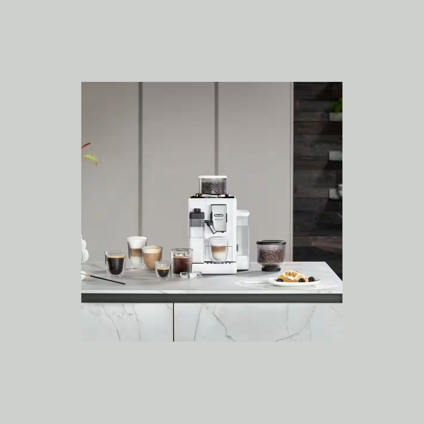 Delonghi | Coffee maker | Rivelia EXAM440.55.W | Pump pressure 19 bar | Built-in milk frother | Fully Automatic | 1450 W | Arcti