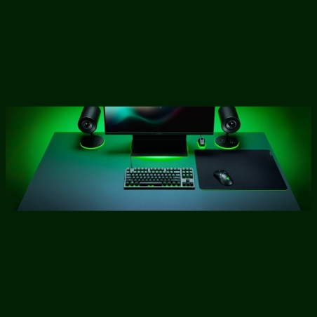 Razer | Gigantus V2 Soft | Large | Rubber foam | Gaming mouse pad | 450 x 3 x 400 mm | Black