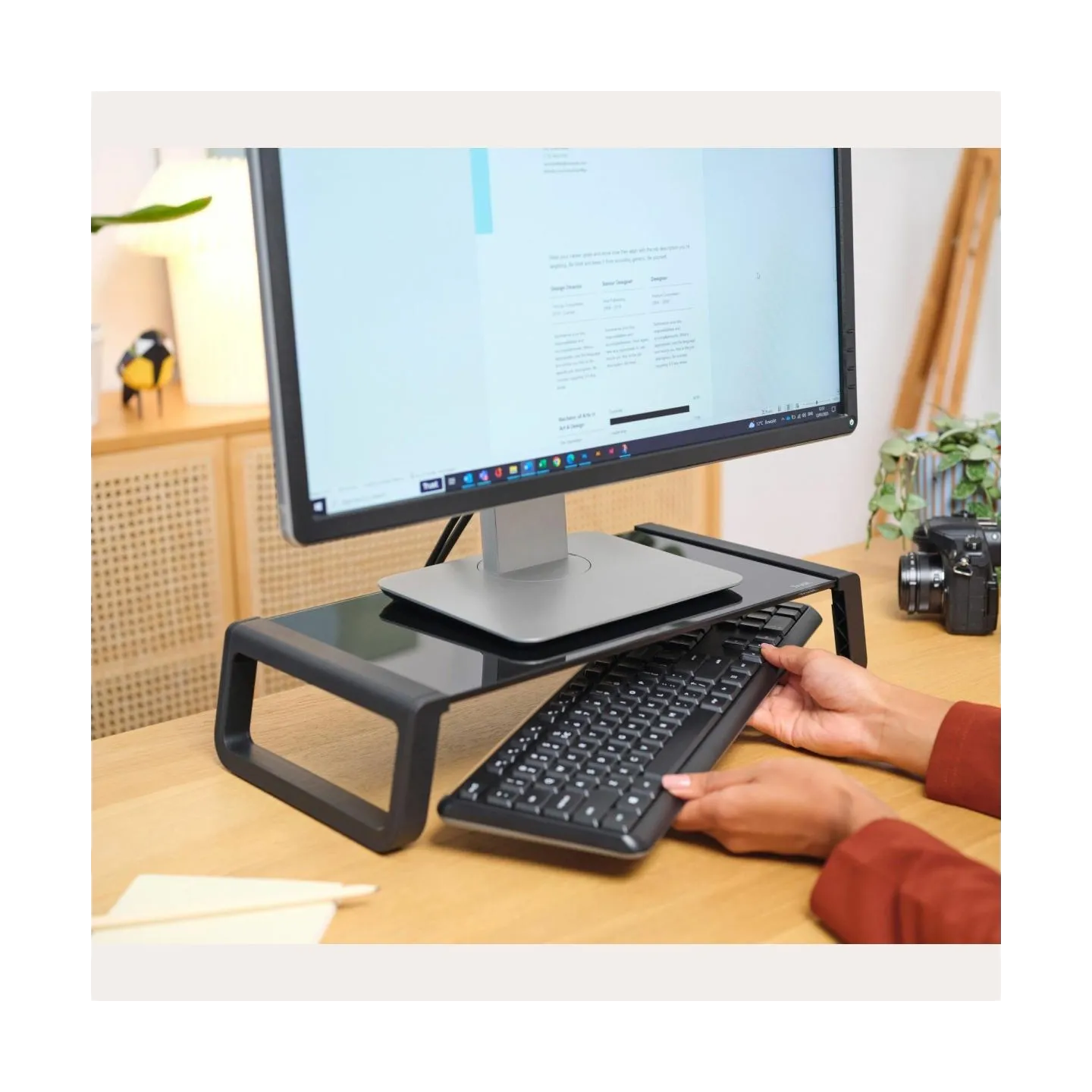 Trust MONITOR ACC STAND MONTA/GLASS BLK 25271 TRUST