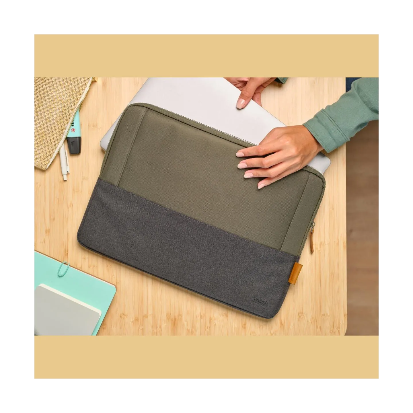 Trust NB SLEEVE 16" LISBOA/GREEN 25247 TRUST