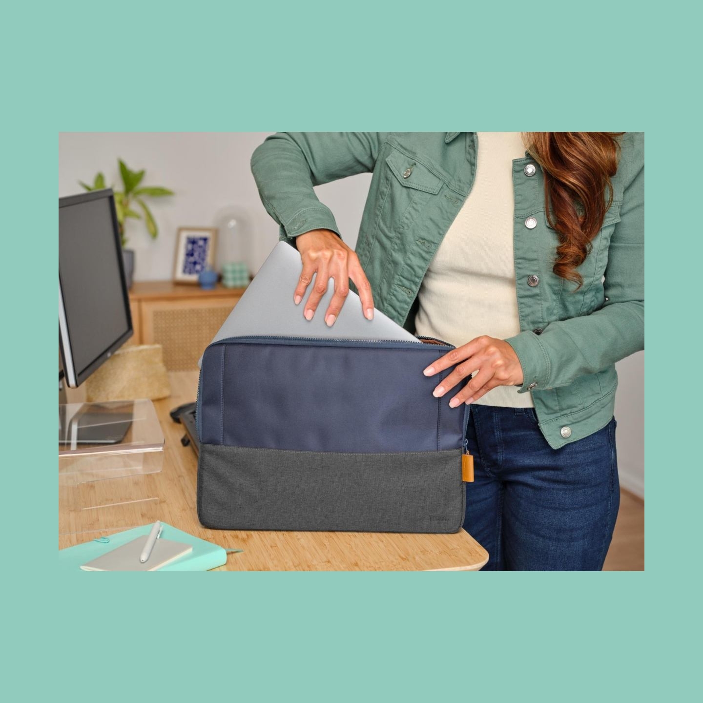Trust NB SLEEVE 16" LISBOA/BLUE 24982 TRUST